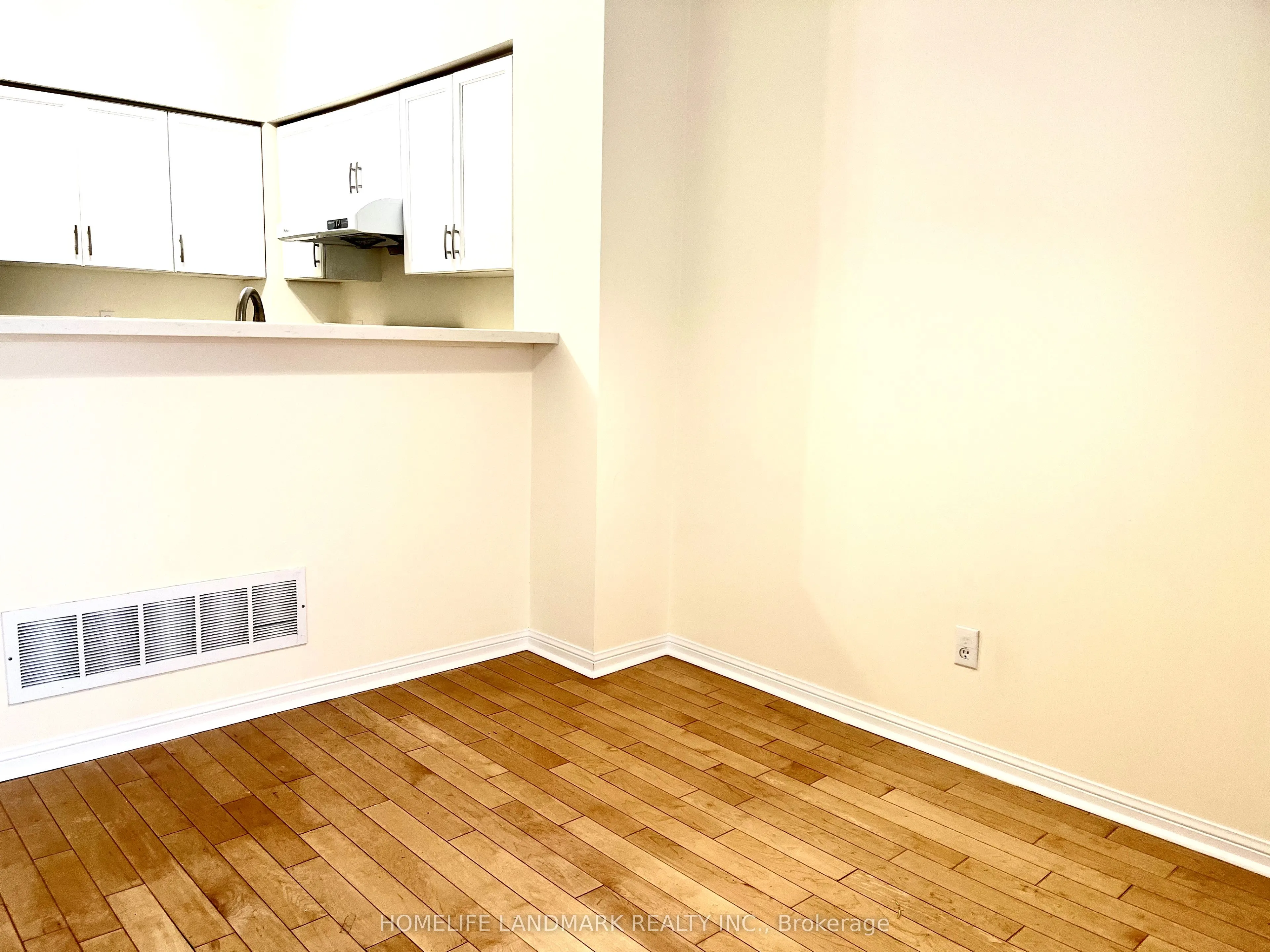 8 Cox Boulevard, #20
