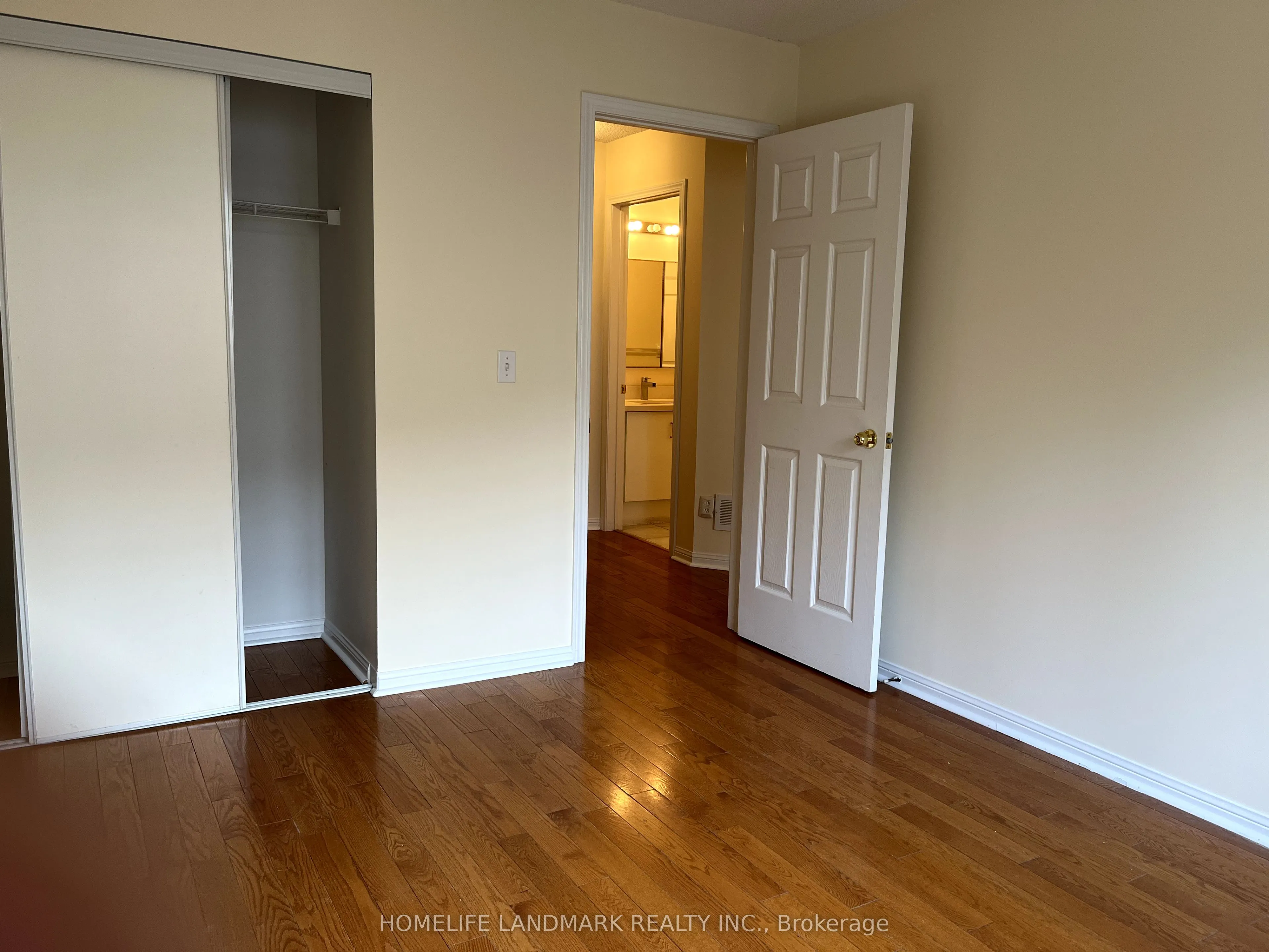 8 Cox Boulevard, #20