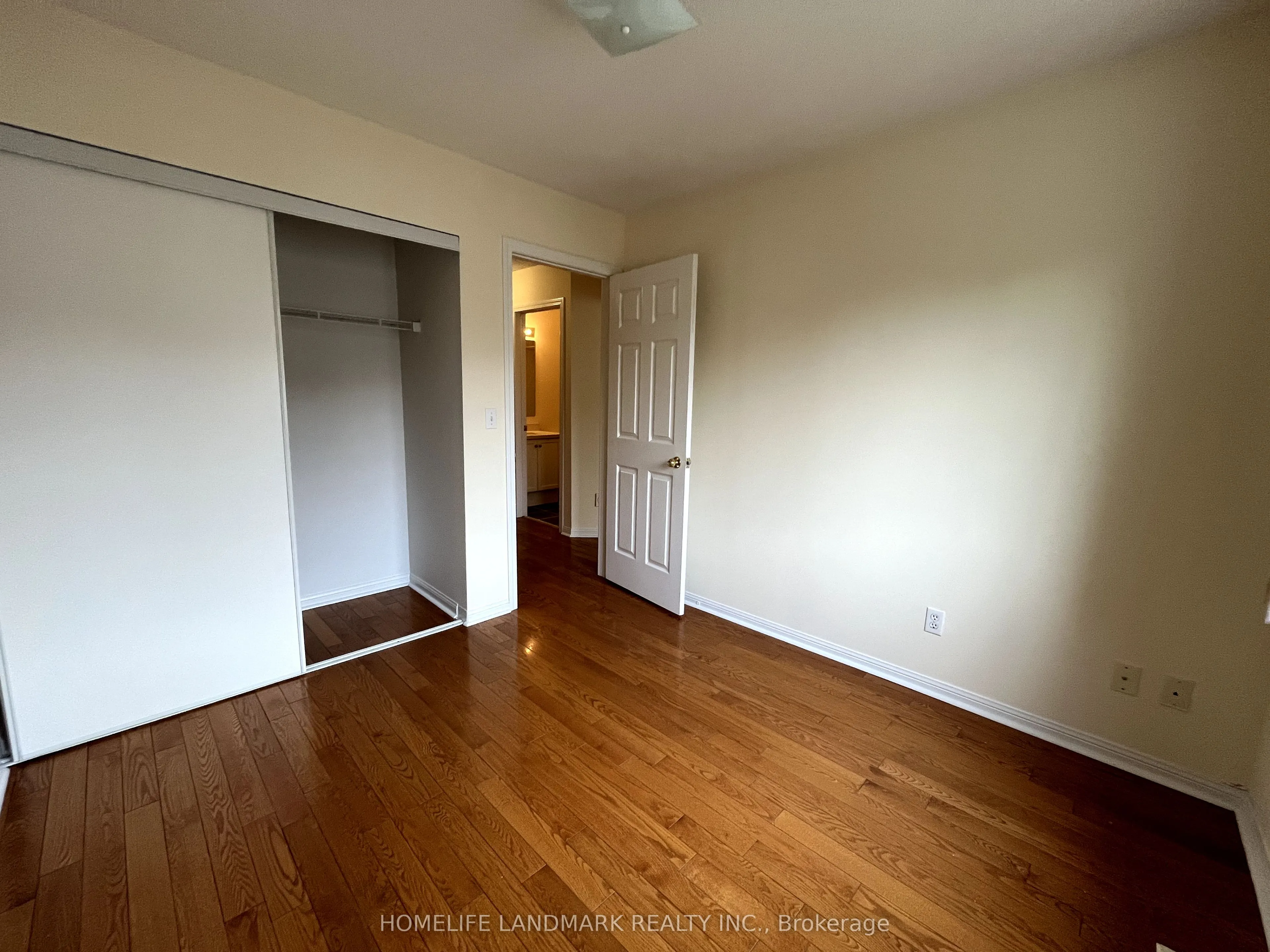 8 Cox Boulevard, #20