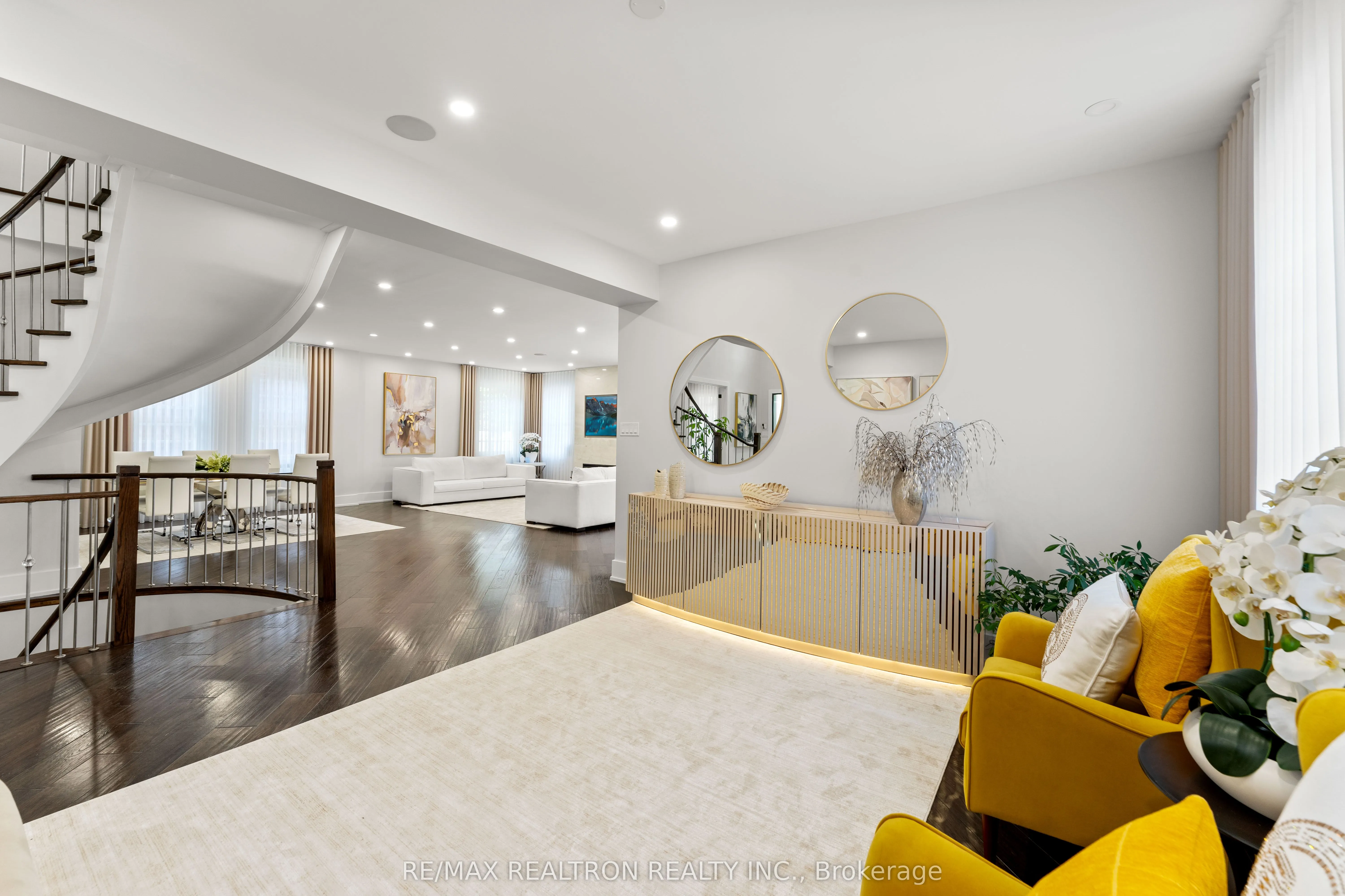 63 Willett Crescent