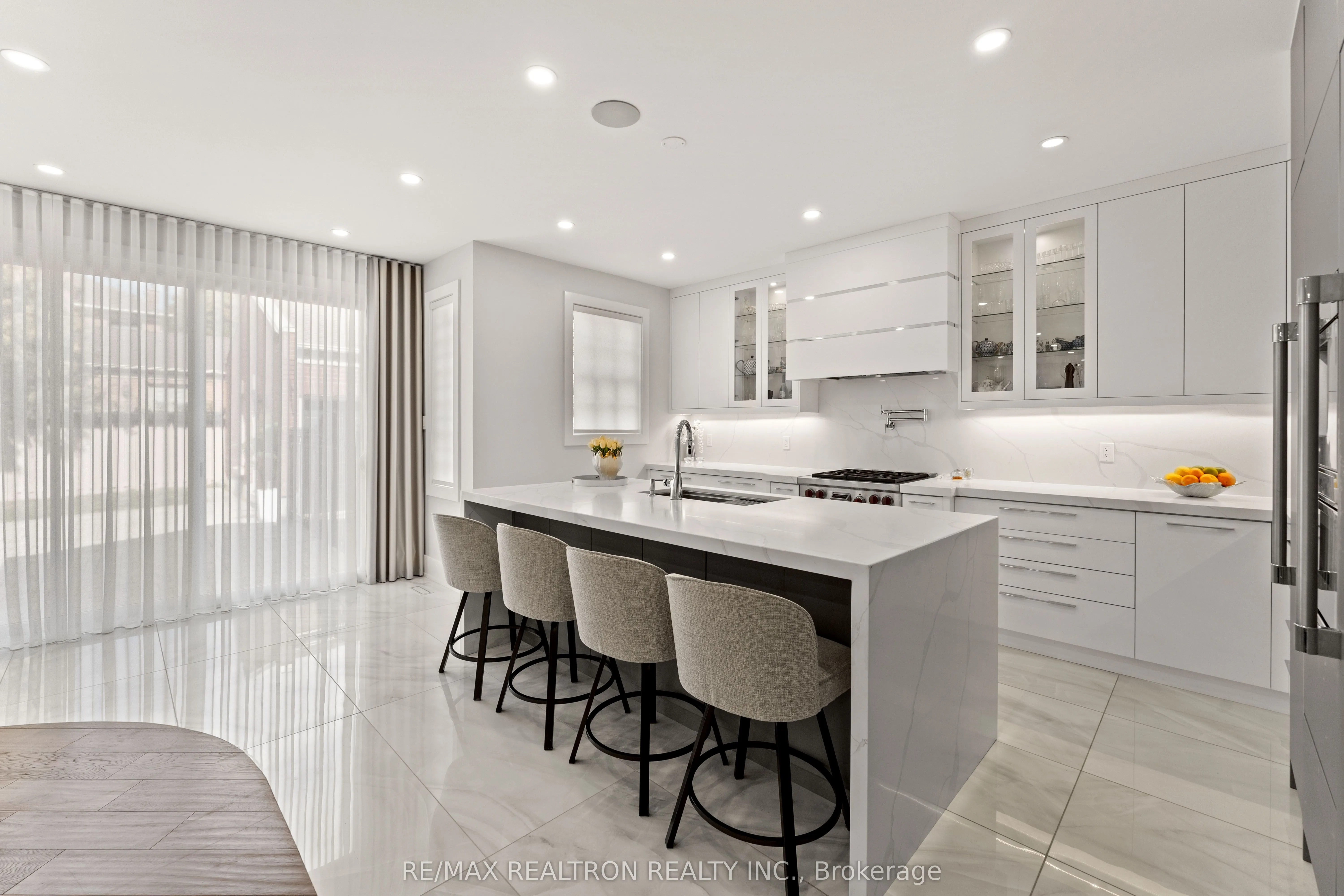 63 Willett Crescent