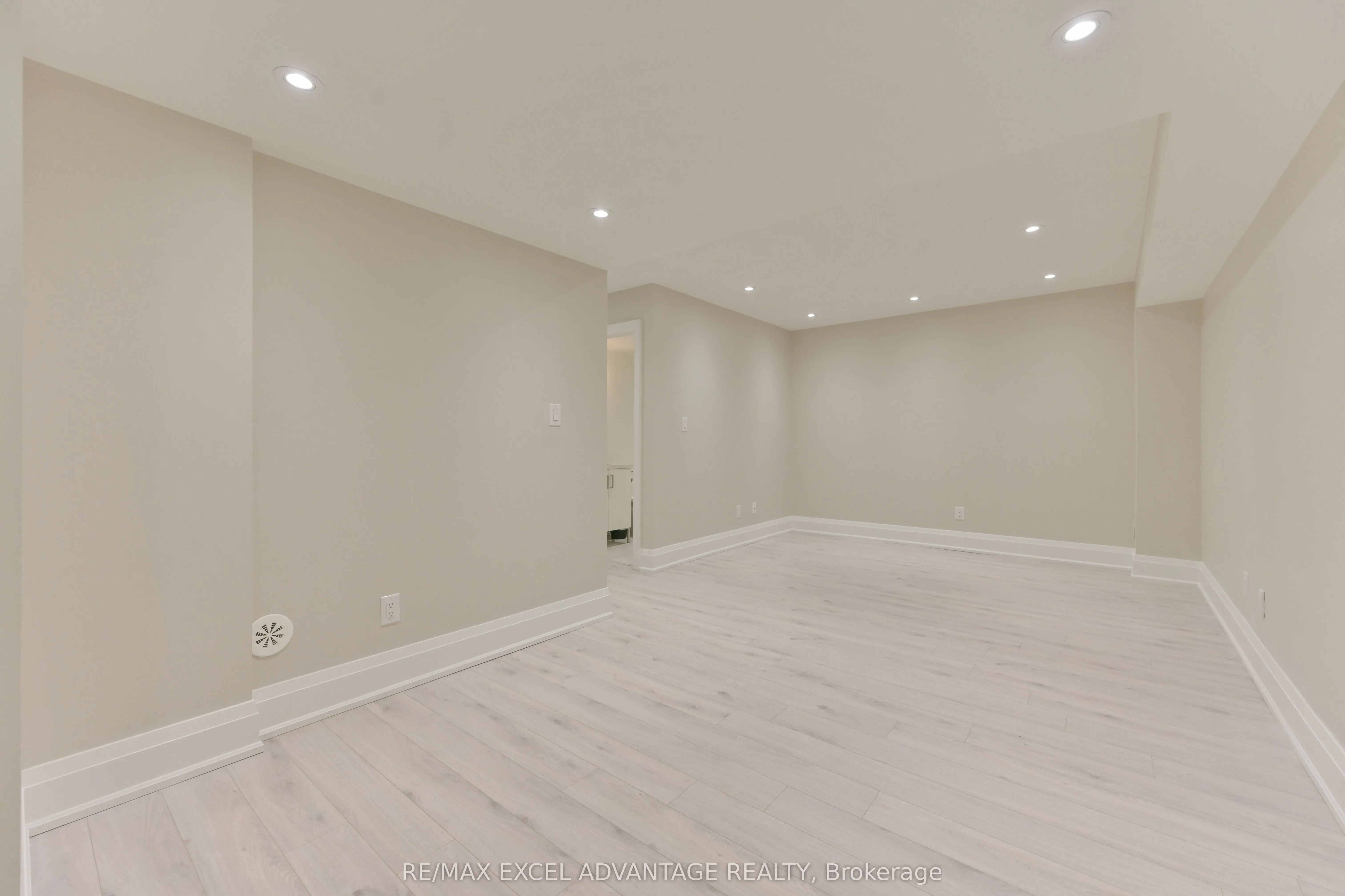 50 South Park Road, #1