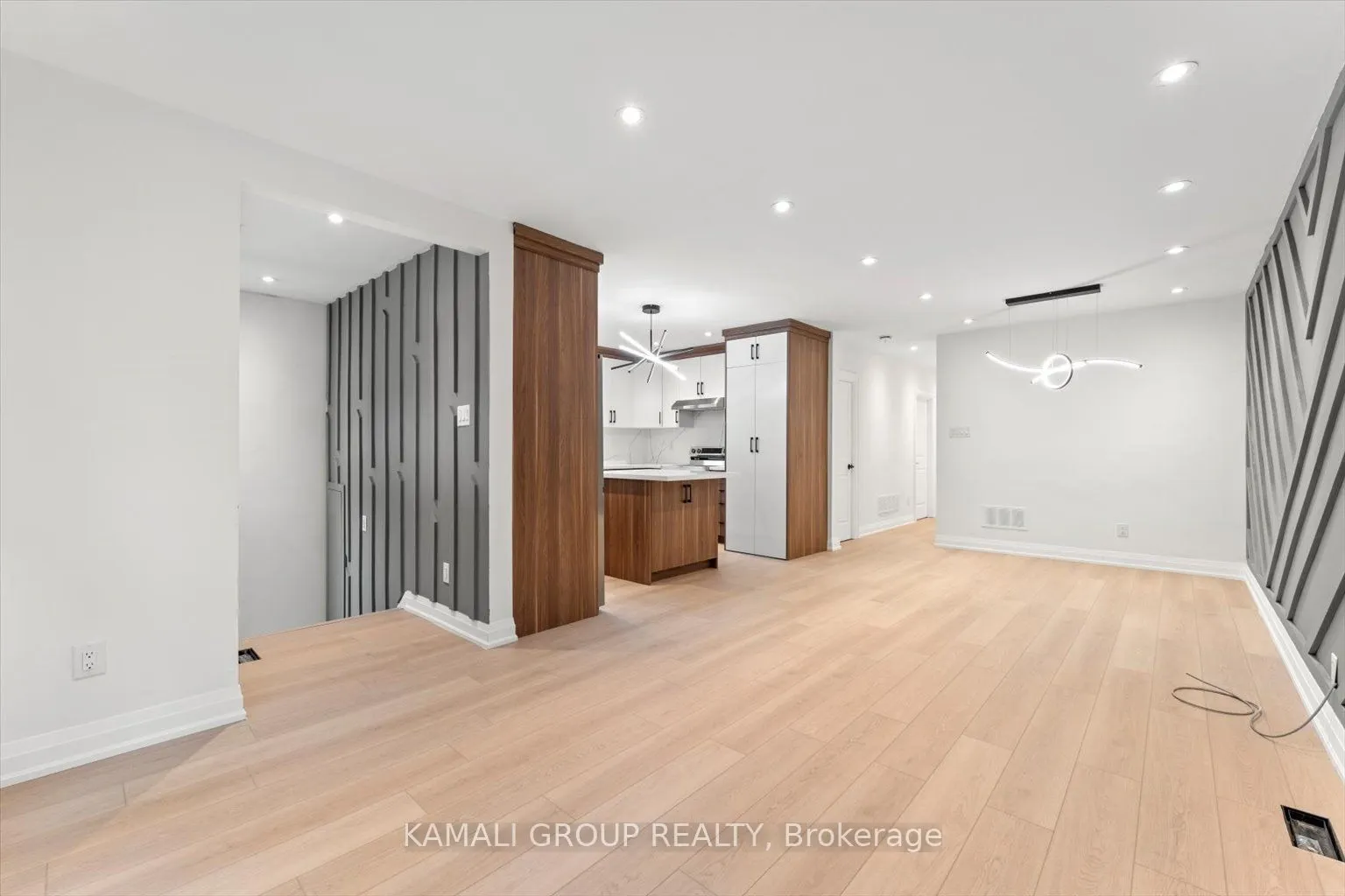 63 Walter Avenue, #MAIN