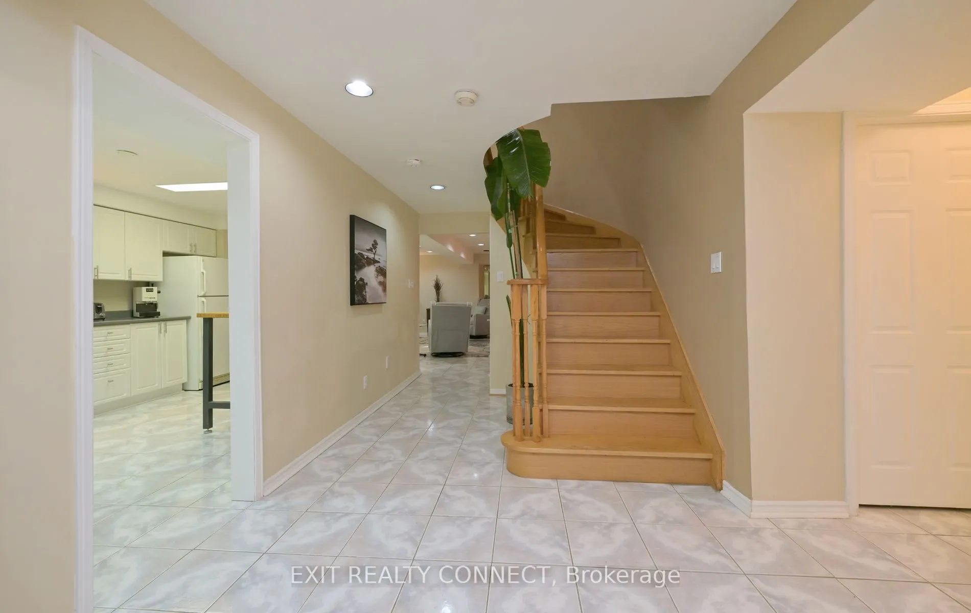 8912 Martin Grove Road