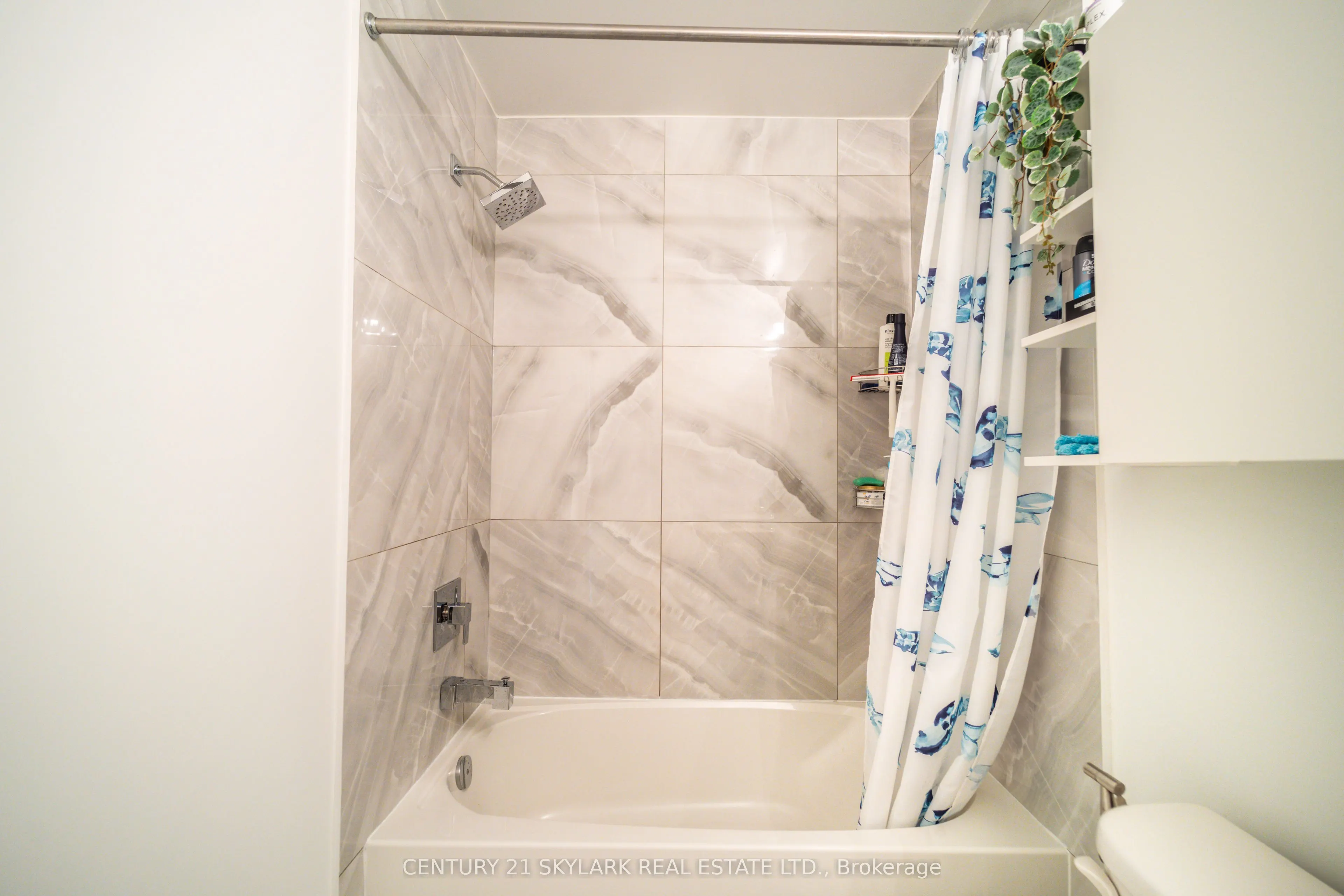 196 Pine Grove Road, #6