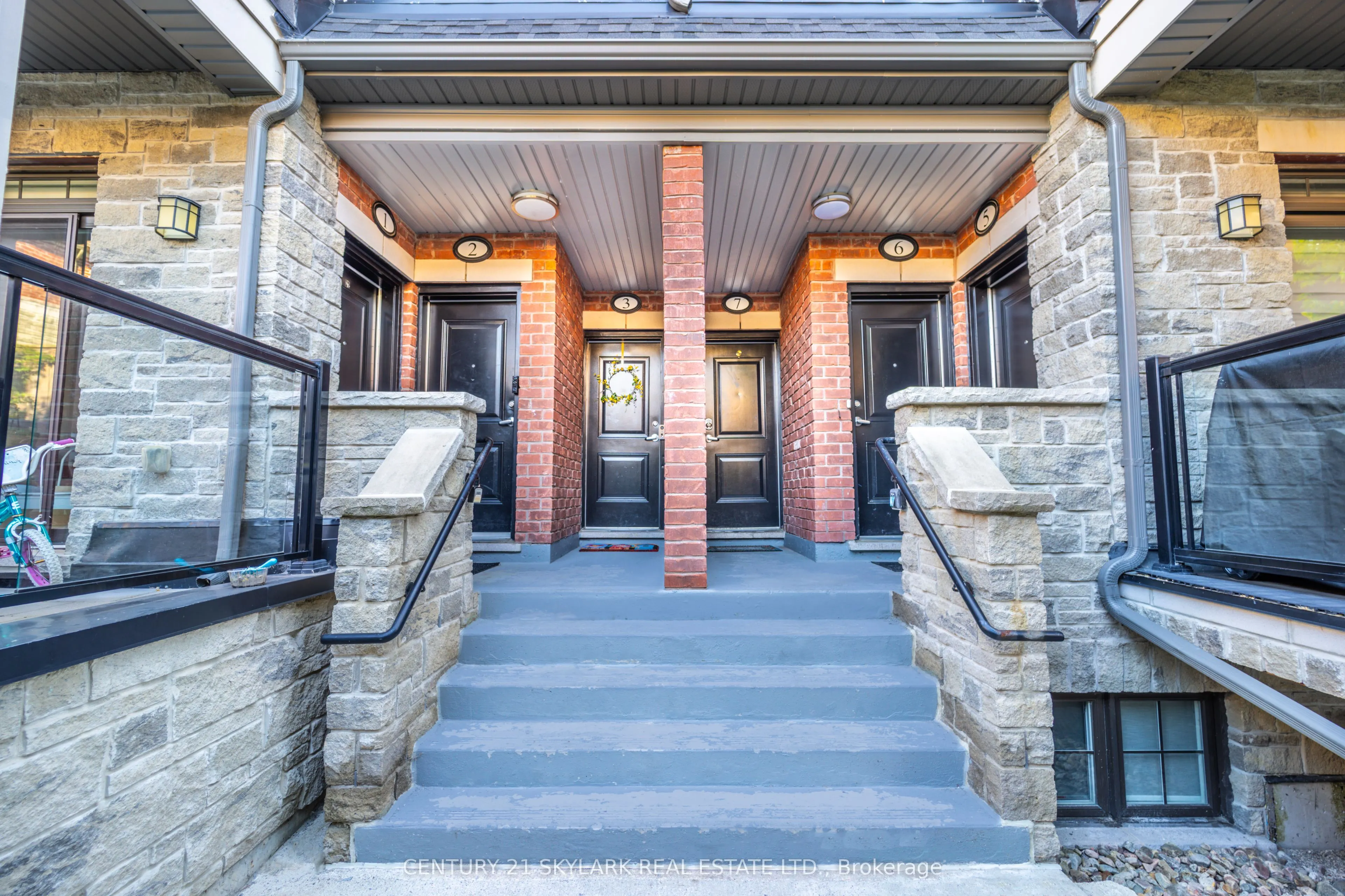 196 Pine Grove Road, #6