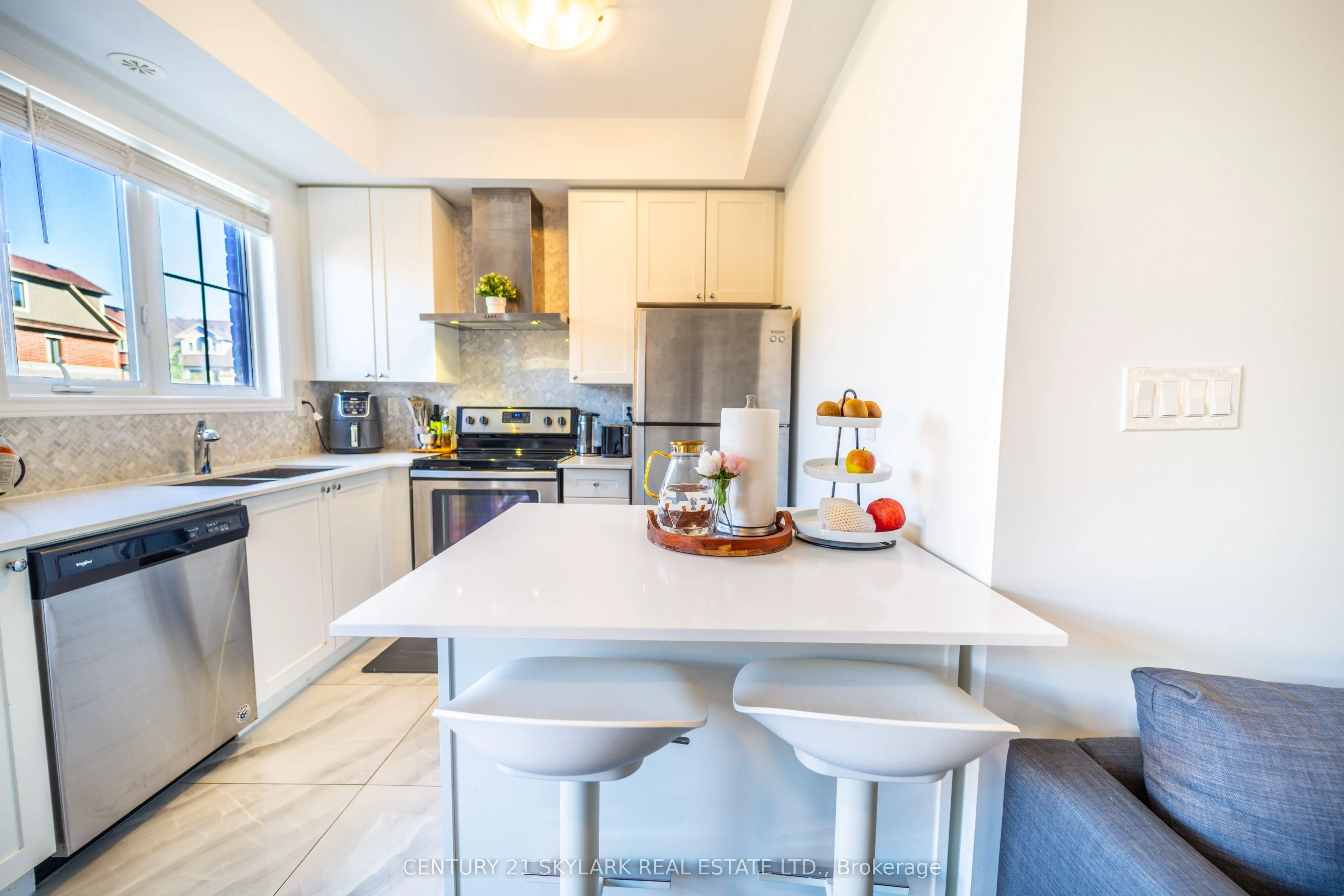 196 Pine Grove Road, #6