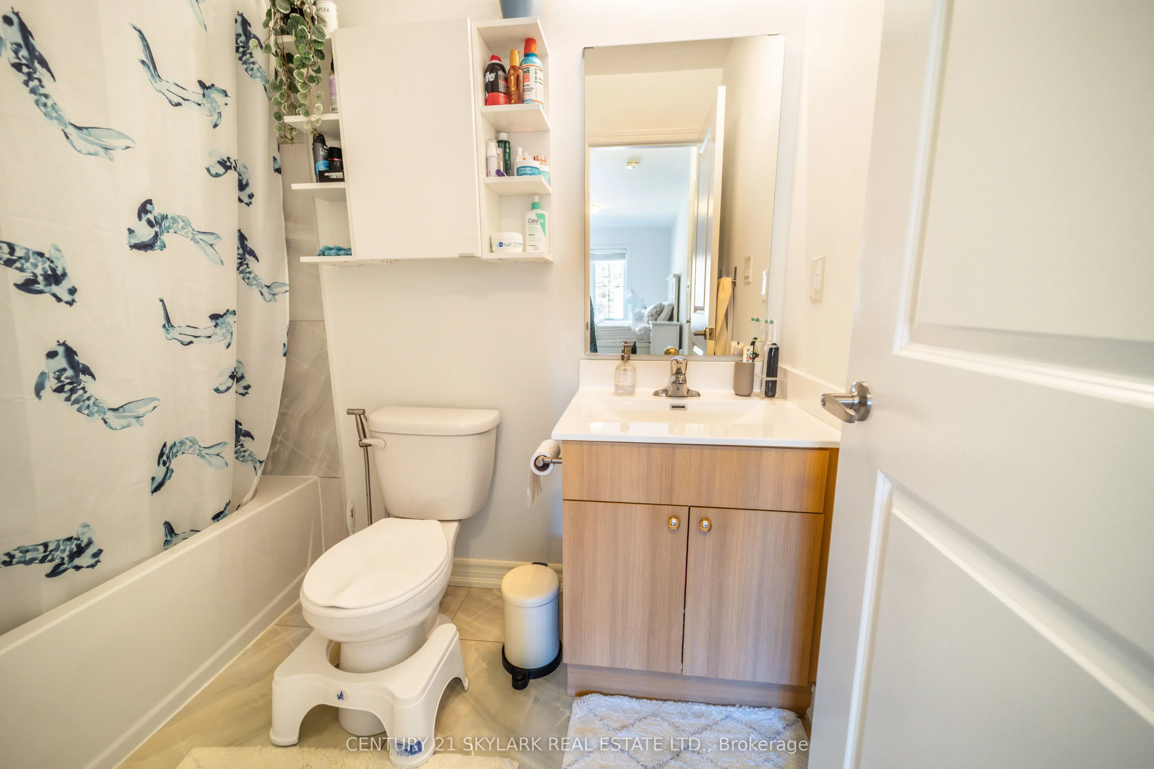 196 Pine Grove Road, #6