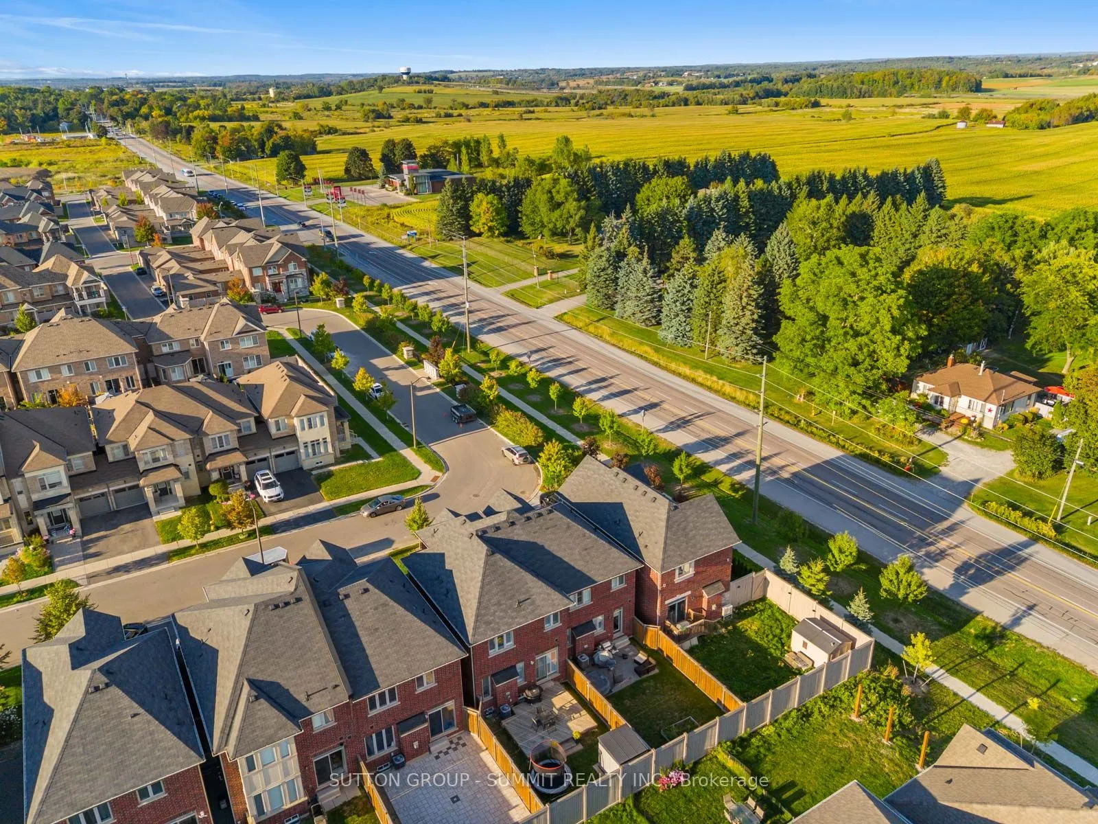 73 MONDIAL Crescent