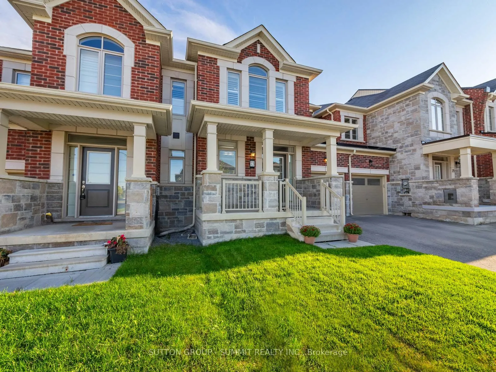 73 MONDIAL Crescent