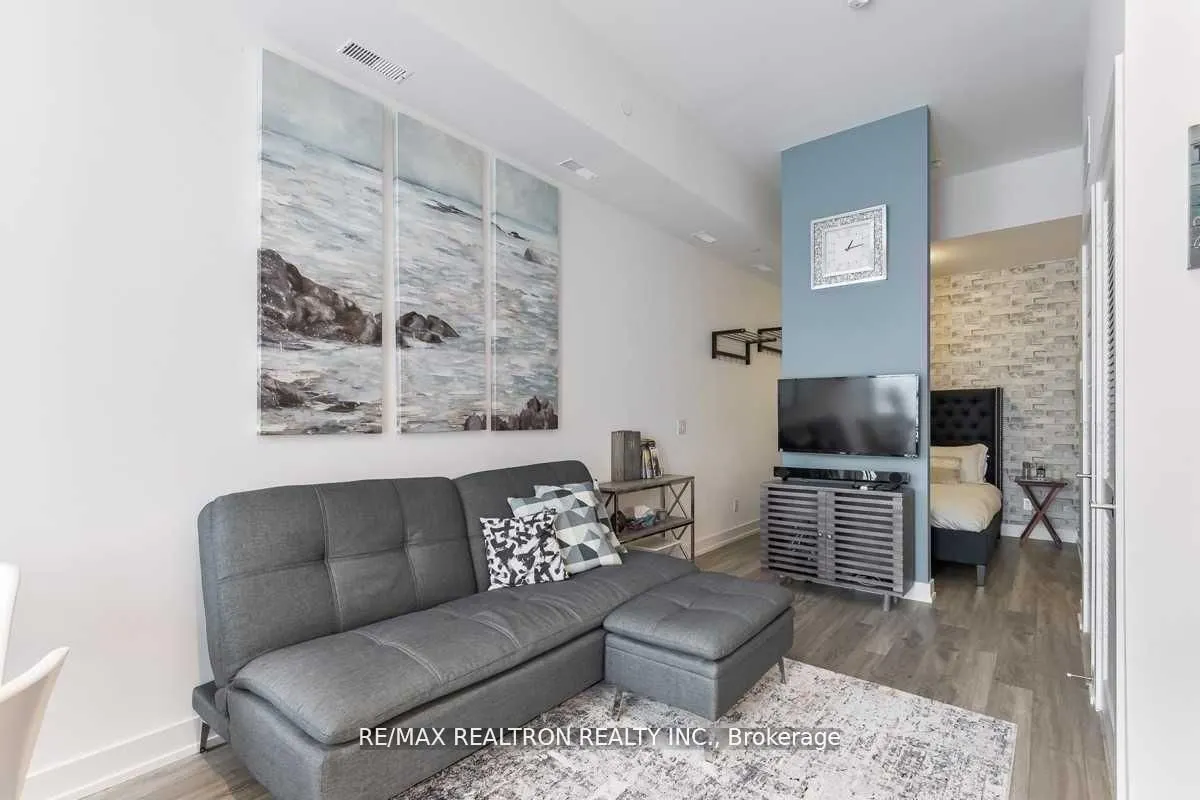 317 Broward Way, #122