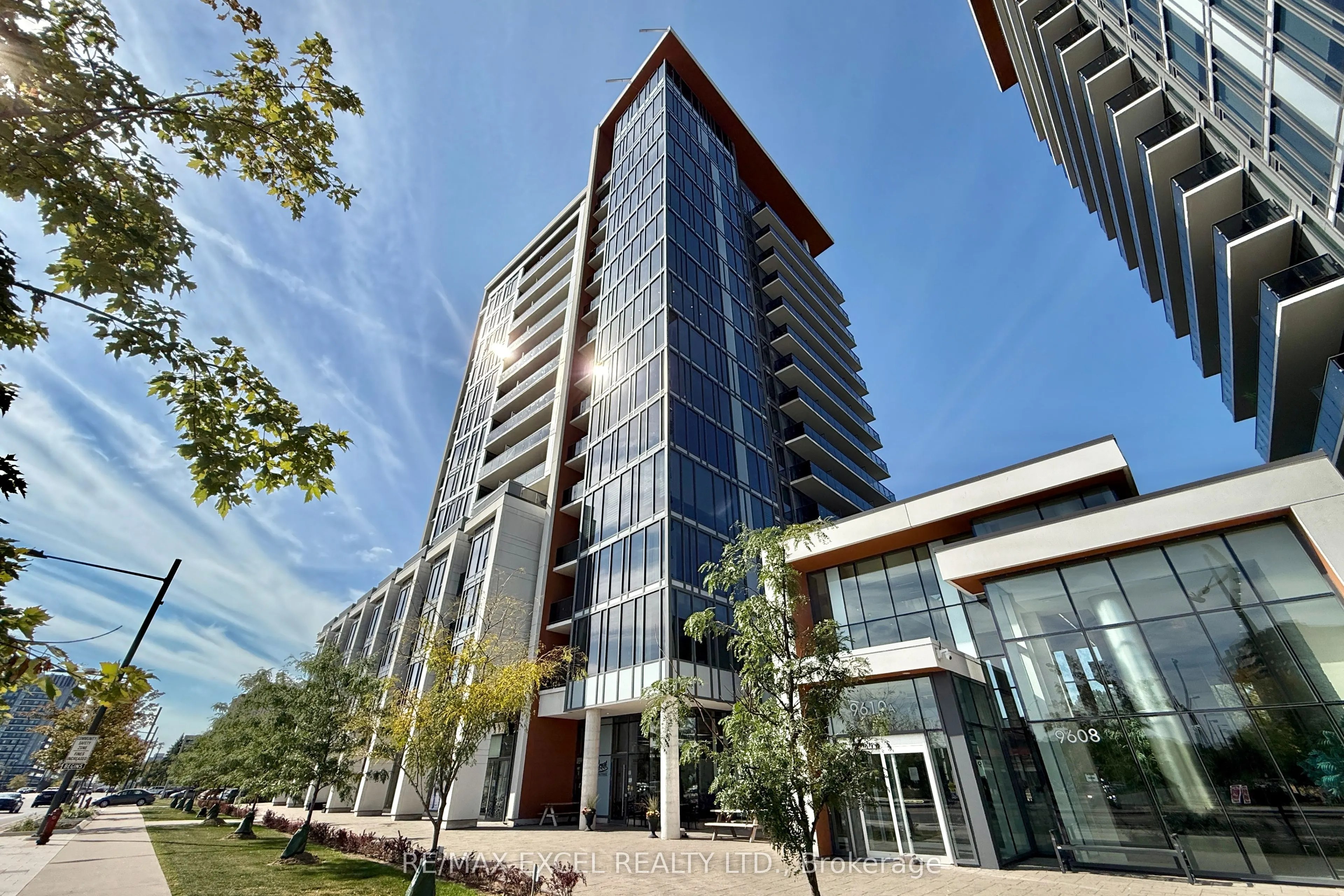 9600 Yonge Street, #606
