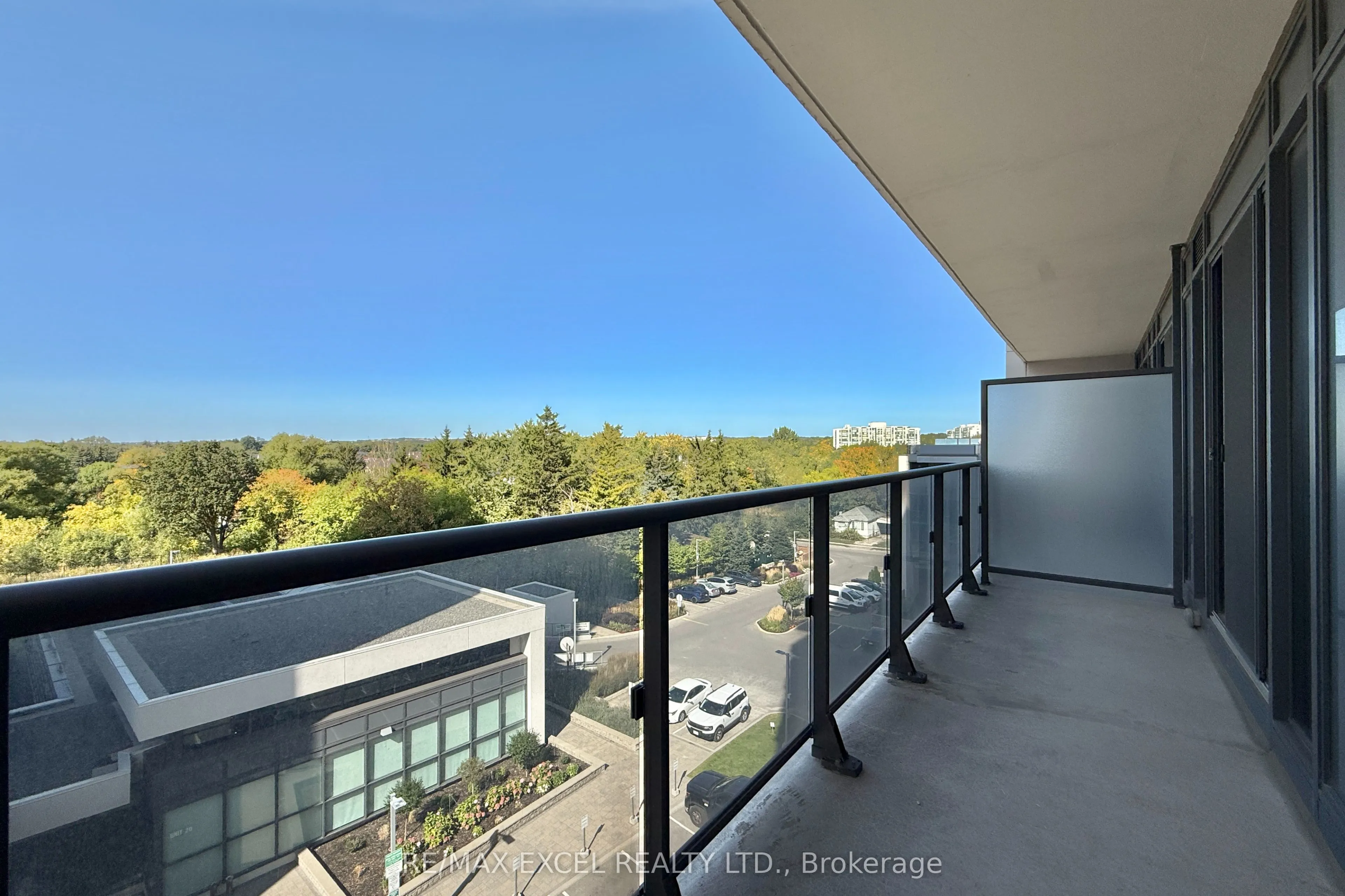 9600 Yonge Street, #606