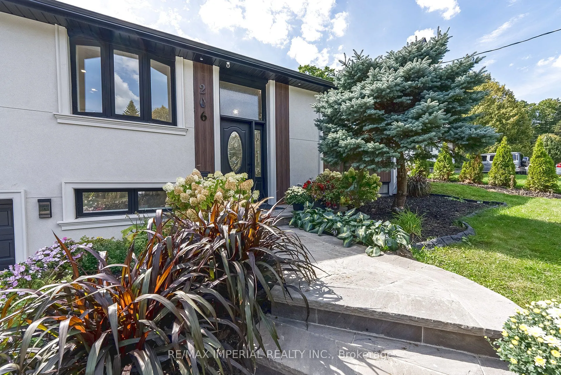 206 Richard Avenue
