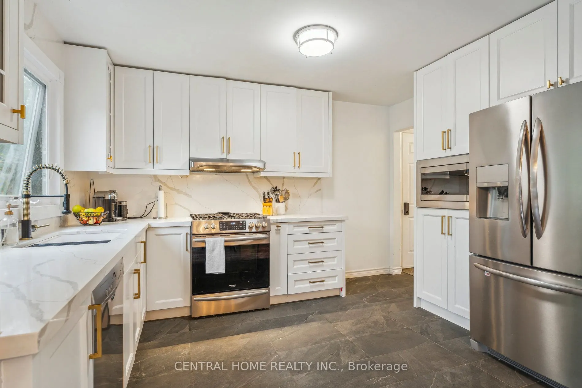 50 Metro Road S