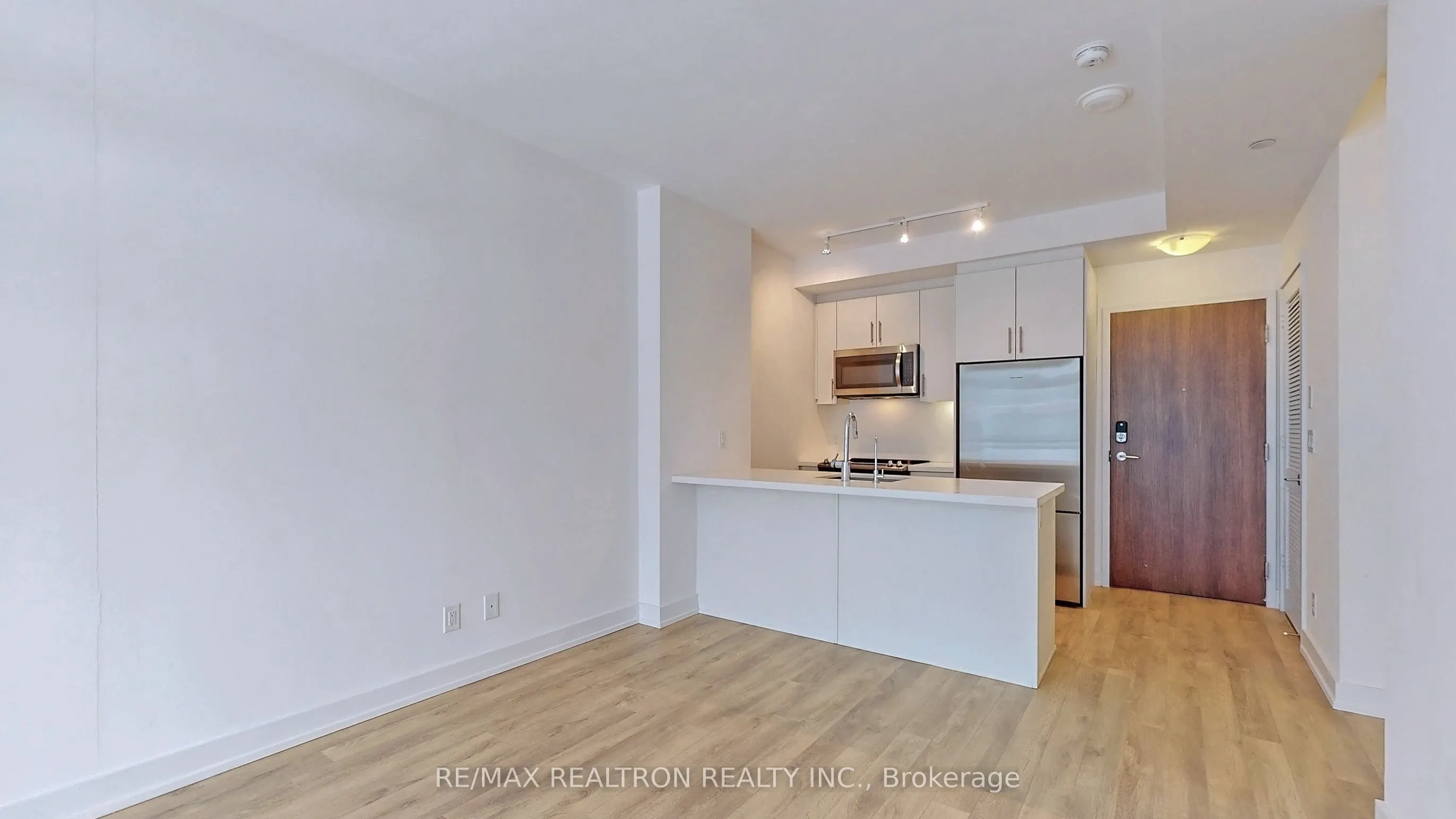 301 Sea Ray Avenue, #C216