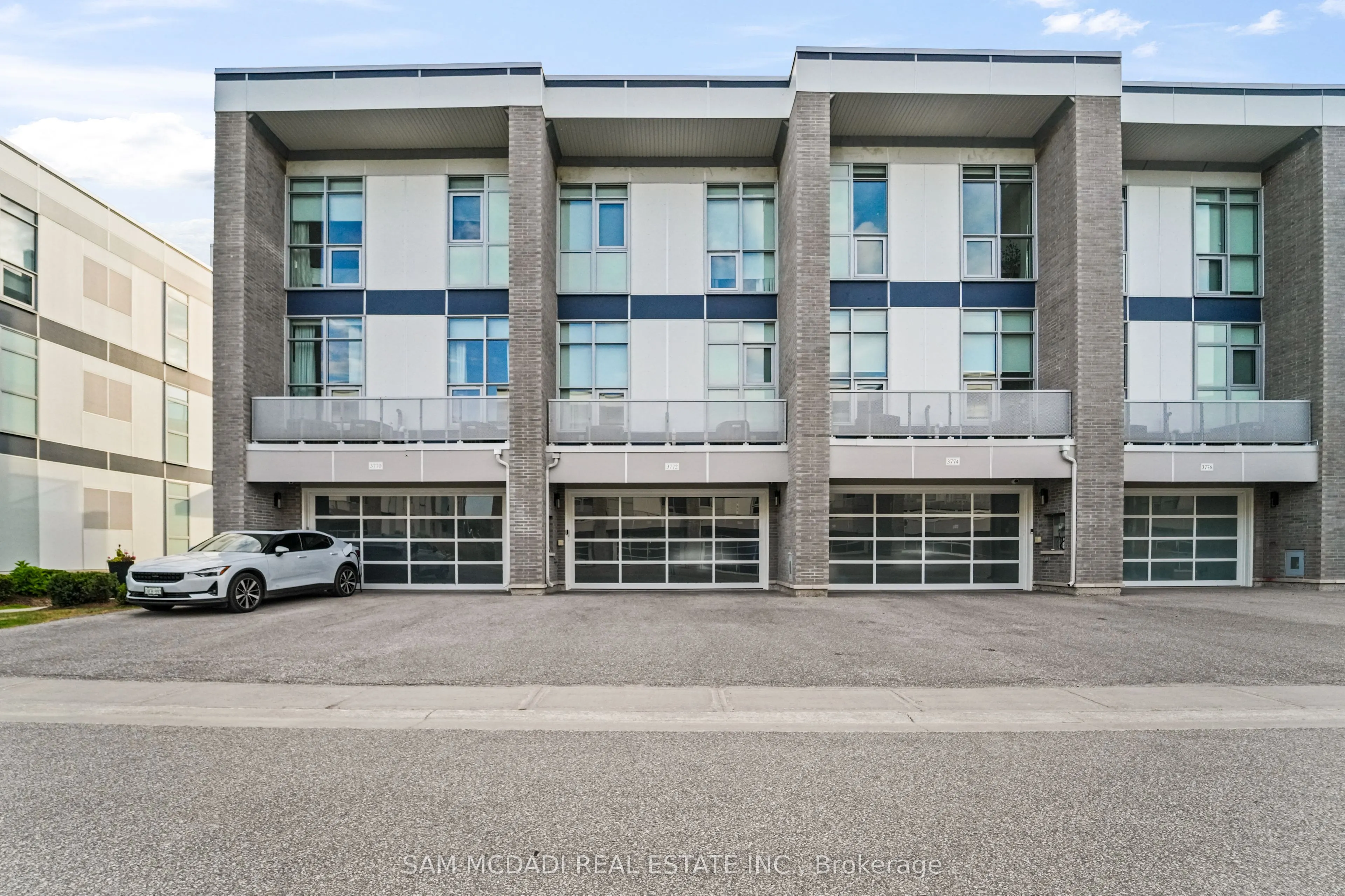3772 Mangusta Court
