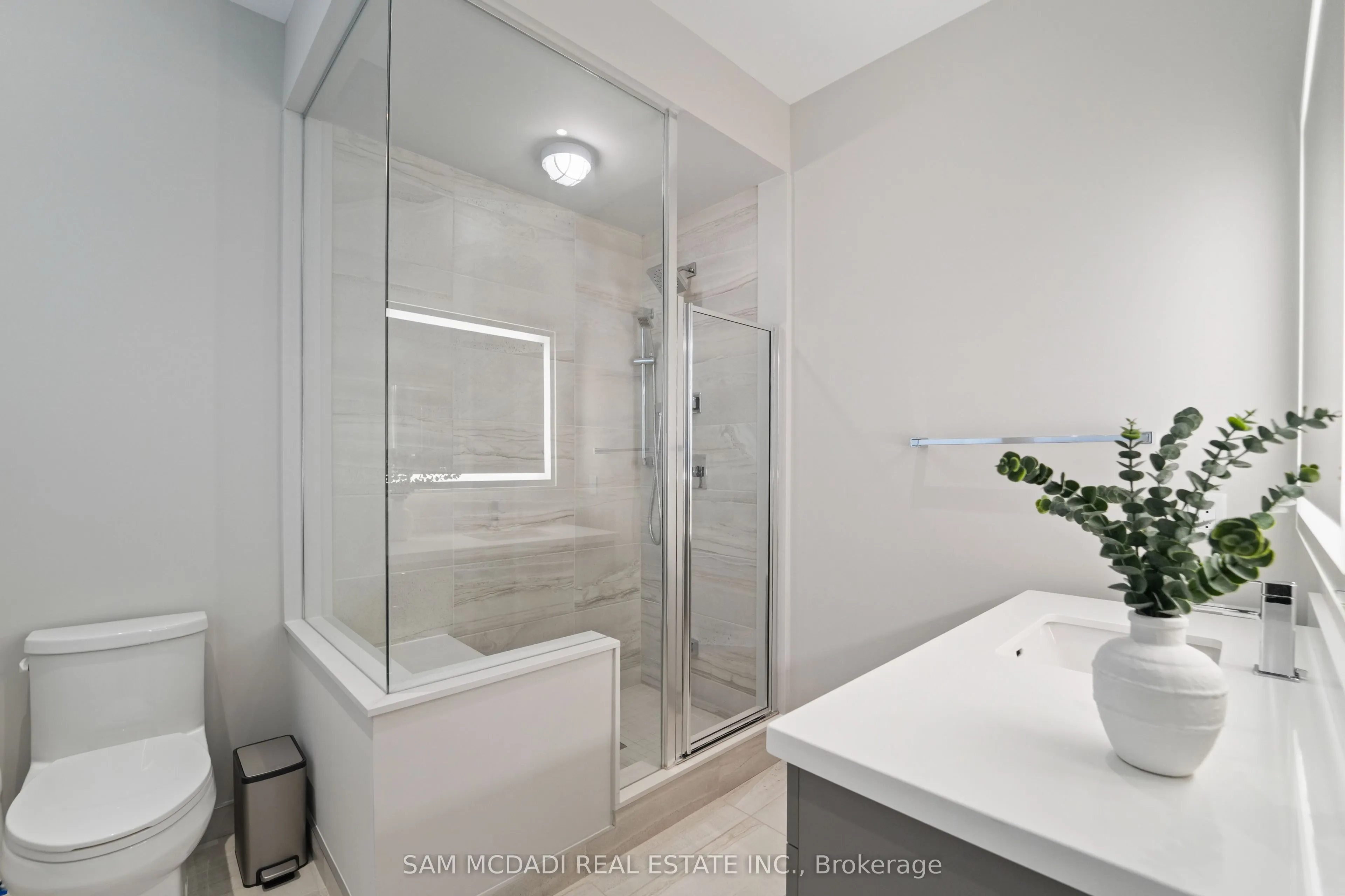 3772 Mangusta Court
