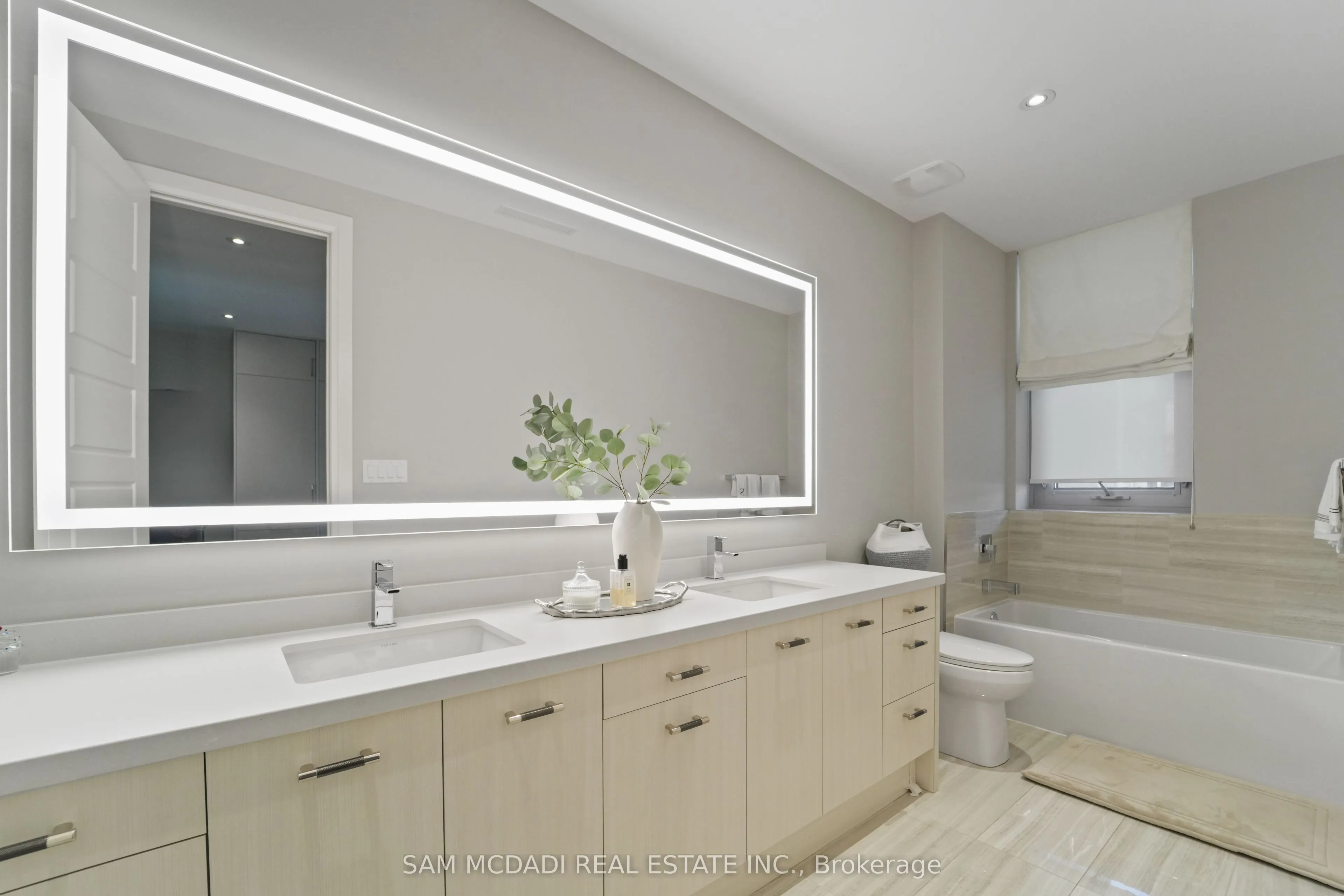 3772 Mangusta Court