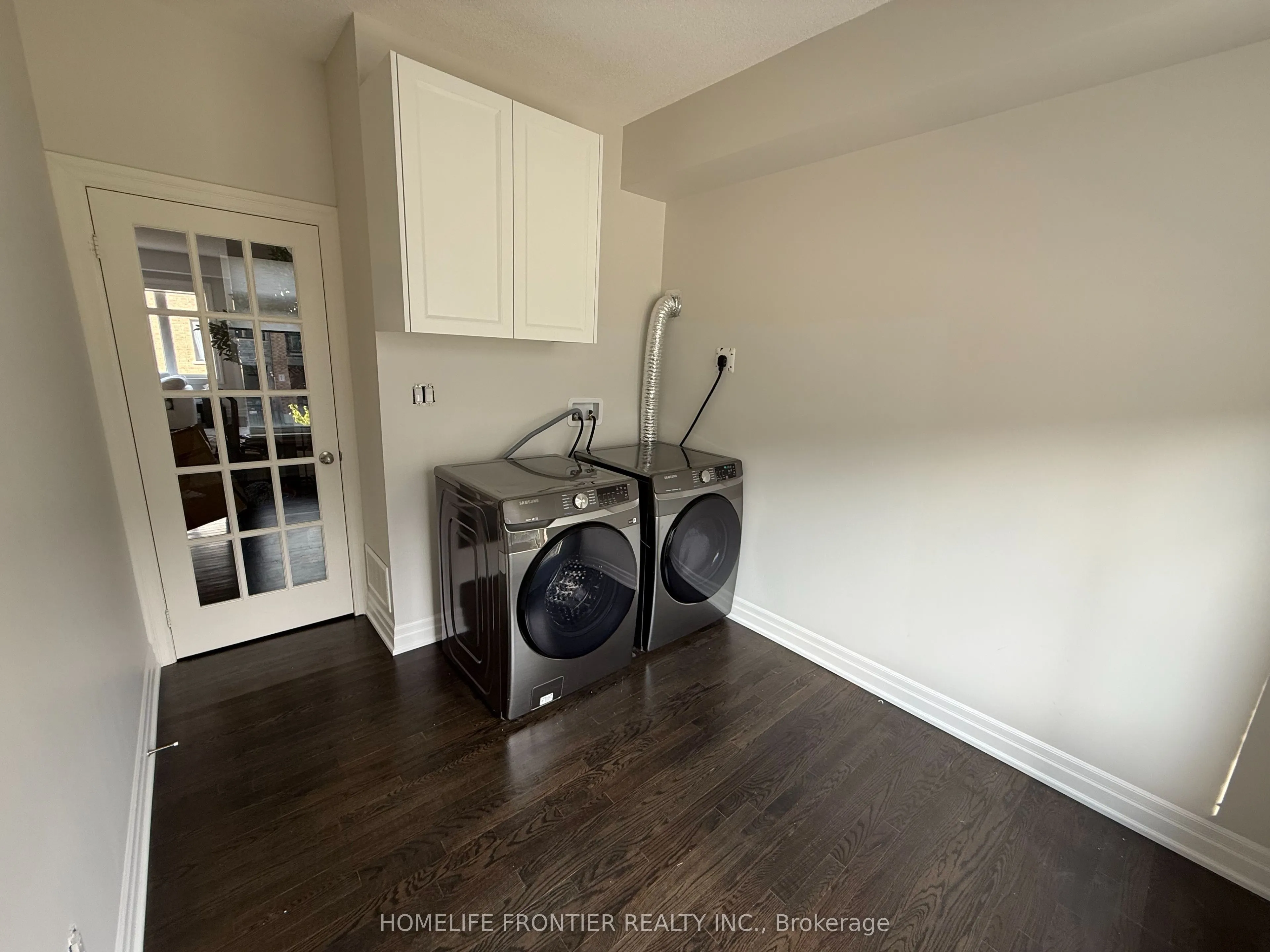 30 Vantage Loop Avenue, #MAIN