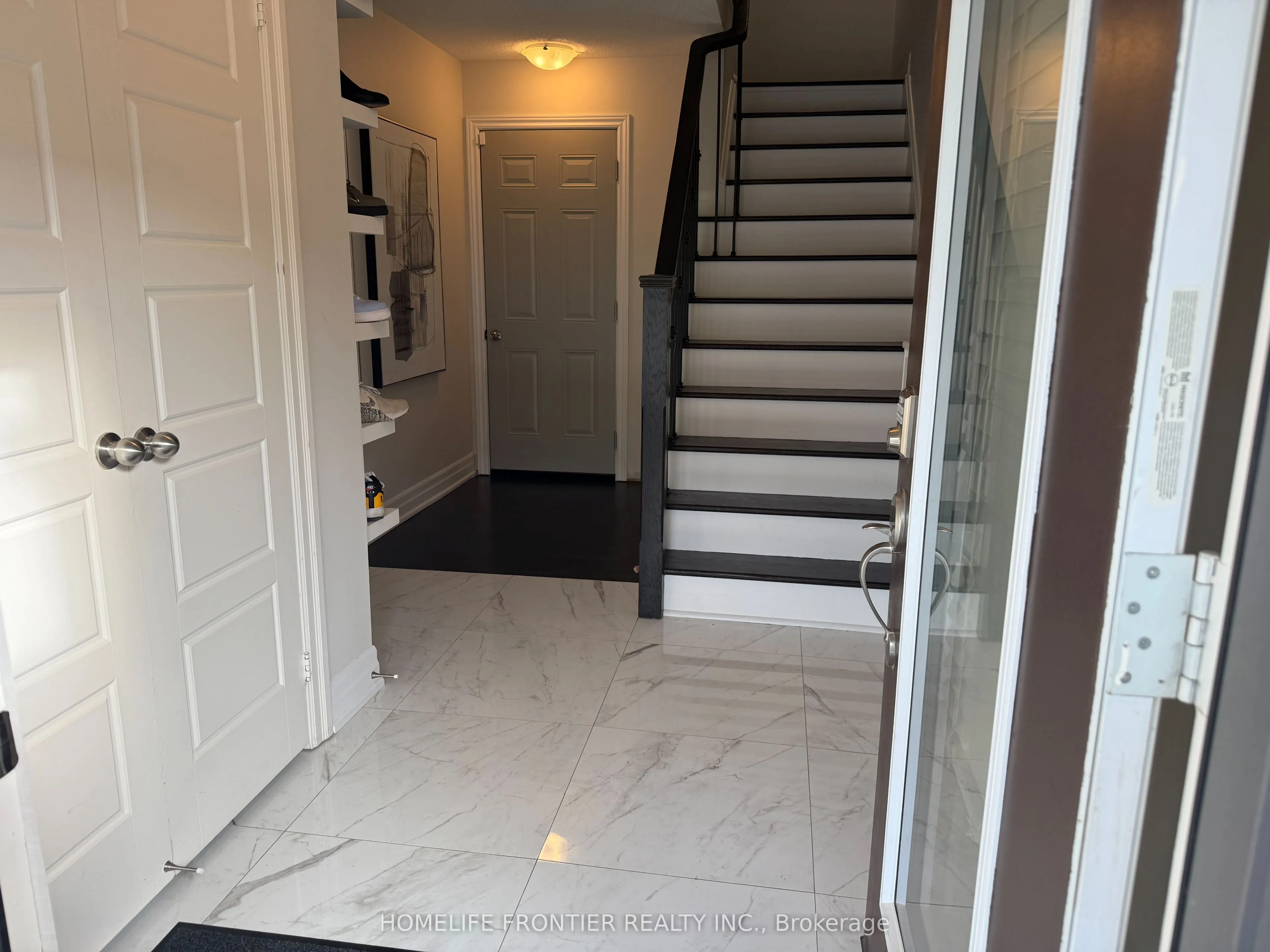 30 Vantage Loop Avenue, #MAIN