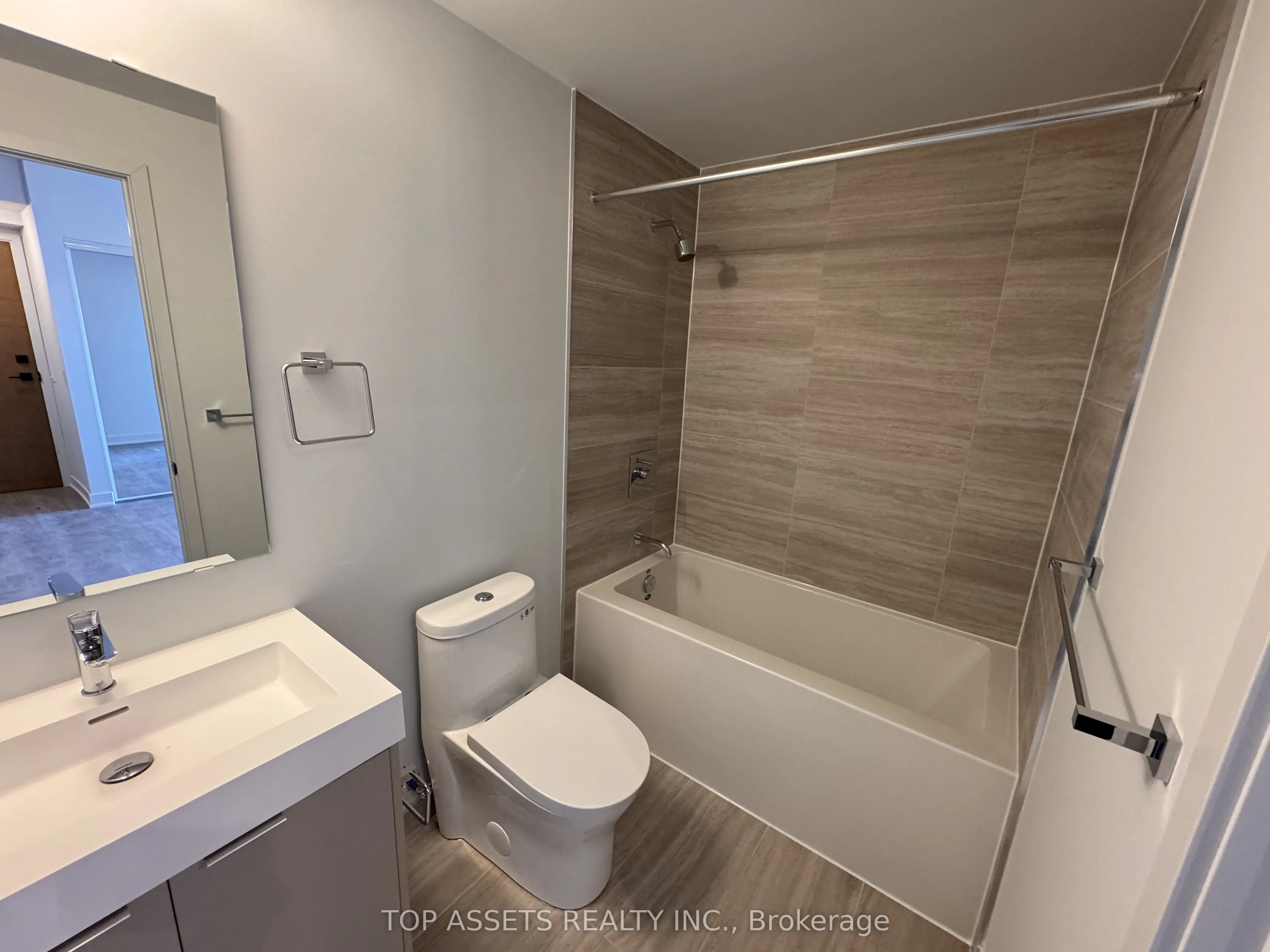 2920 Highway 7 Road, #5201