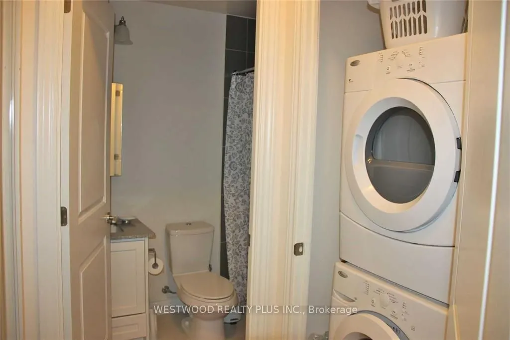 9088 Yonge Street, #1209A