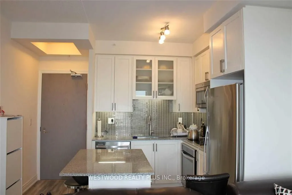 9088 Yonge Street, #1209A