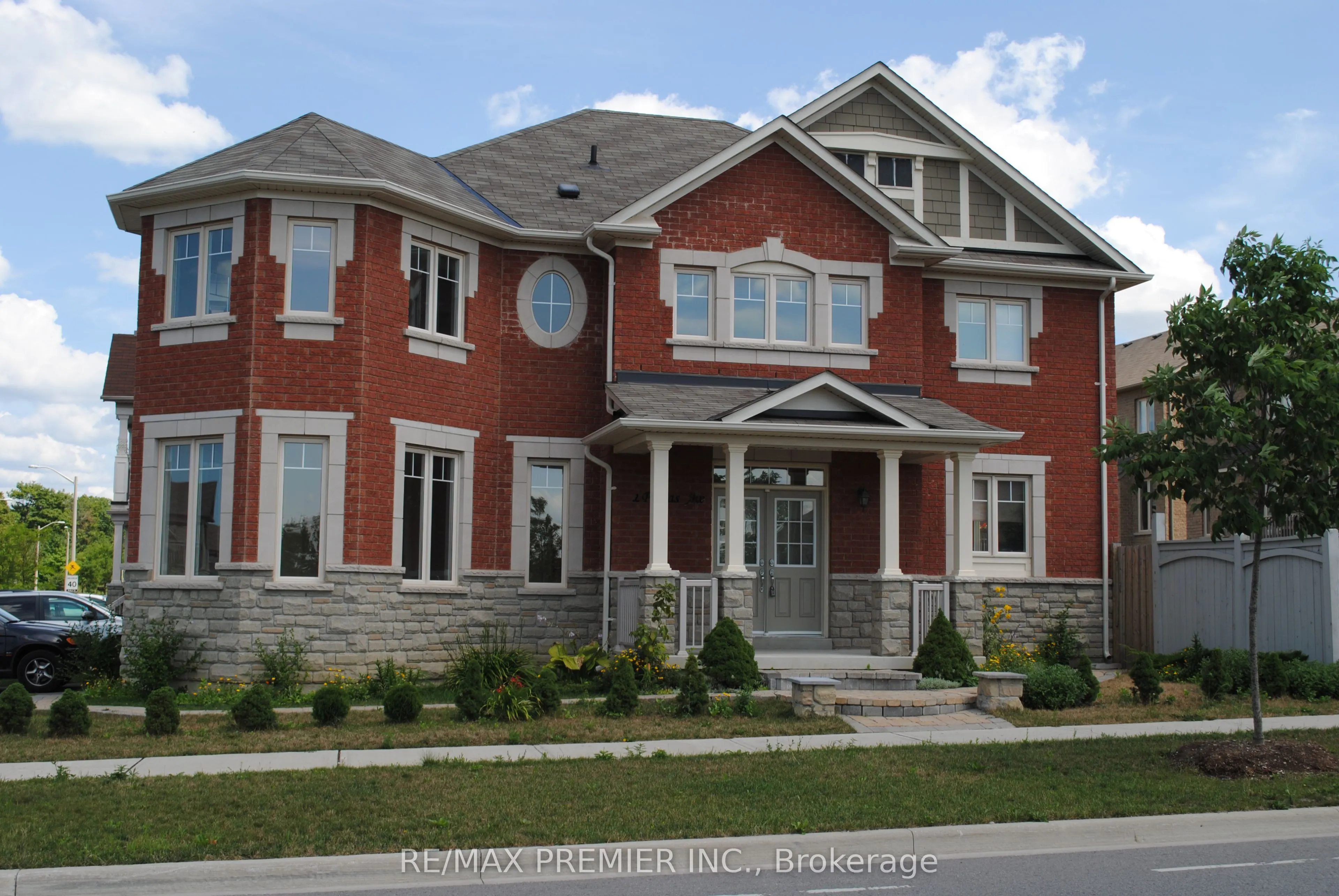 1 Poulias Avenue