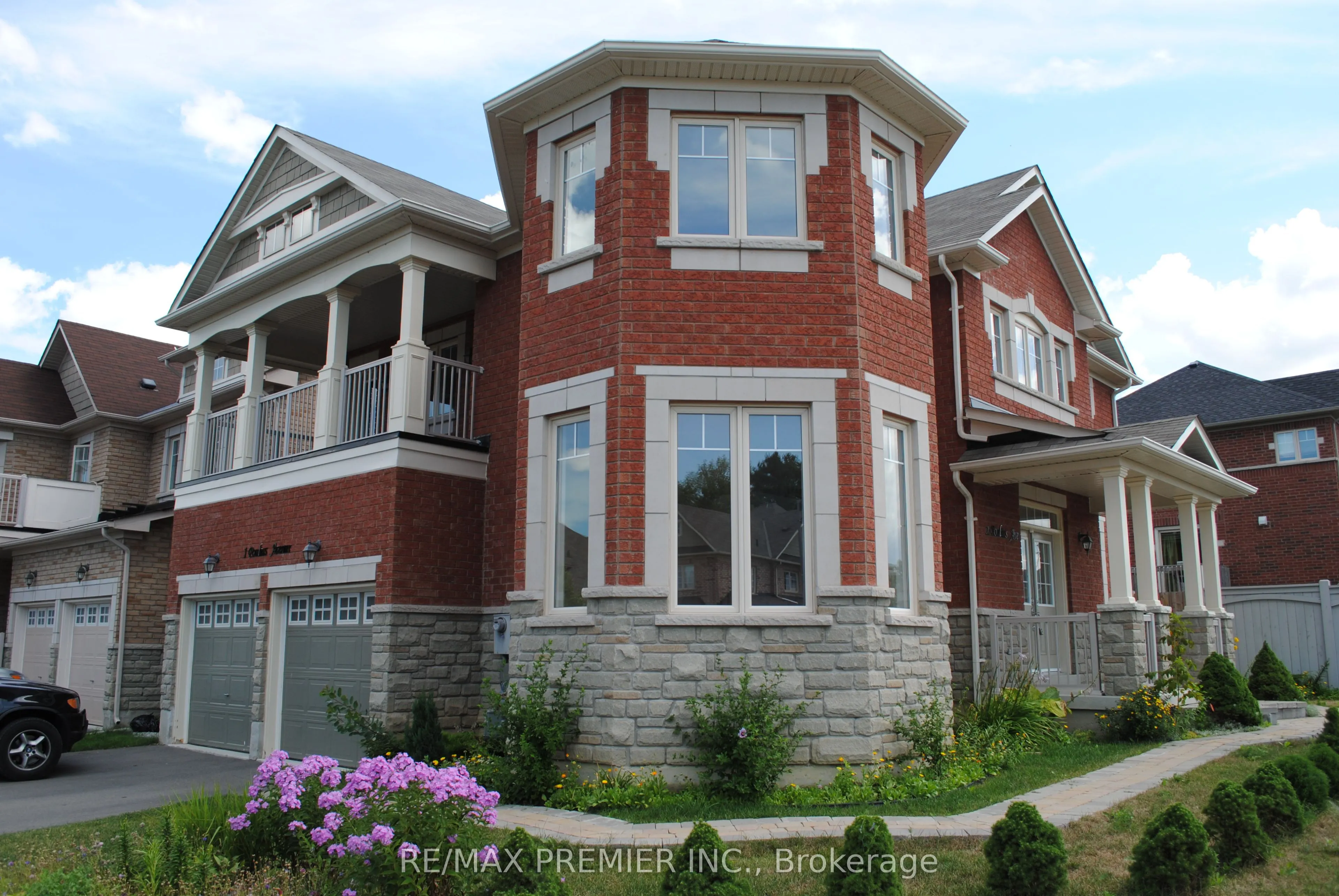 1 Poulias Avenue