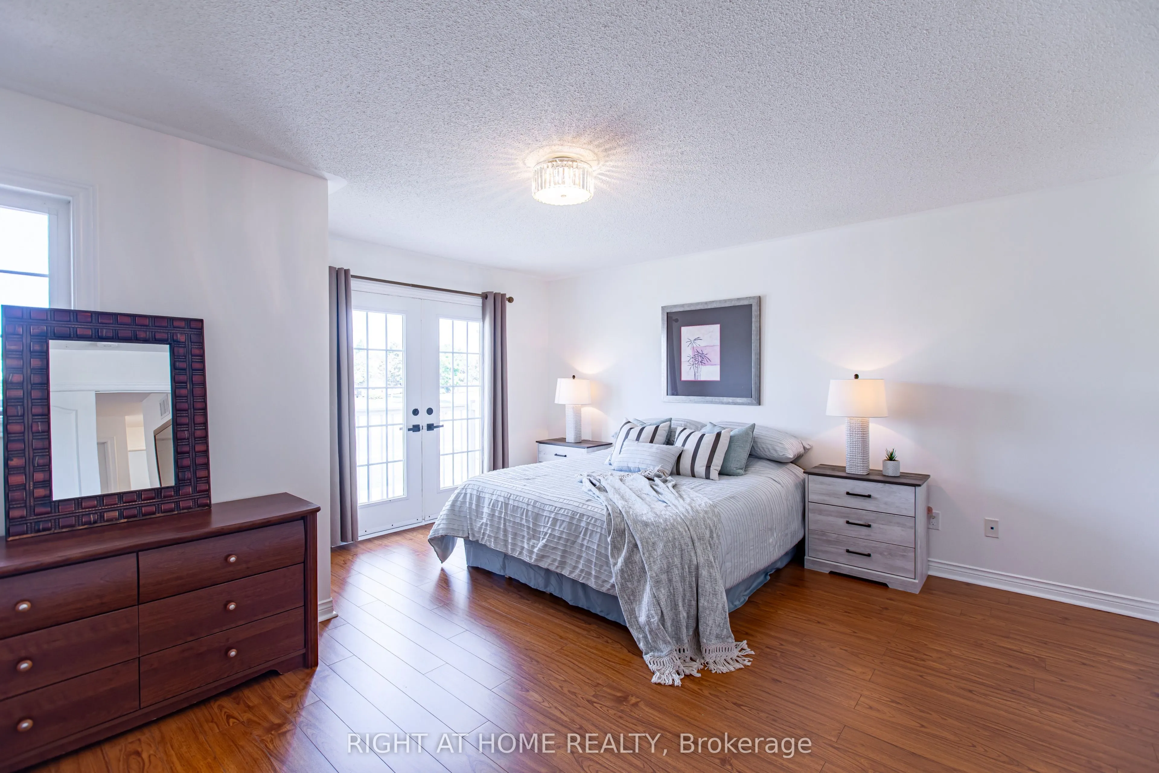 4 Old Orchard Crescent