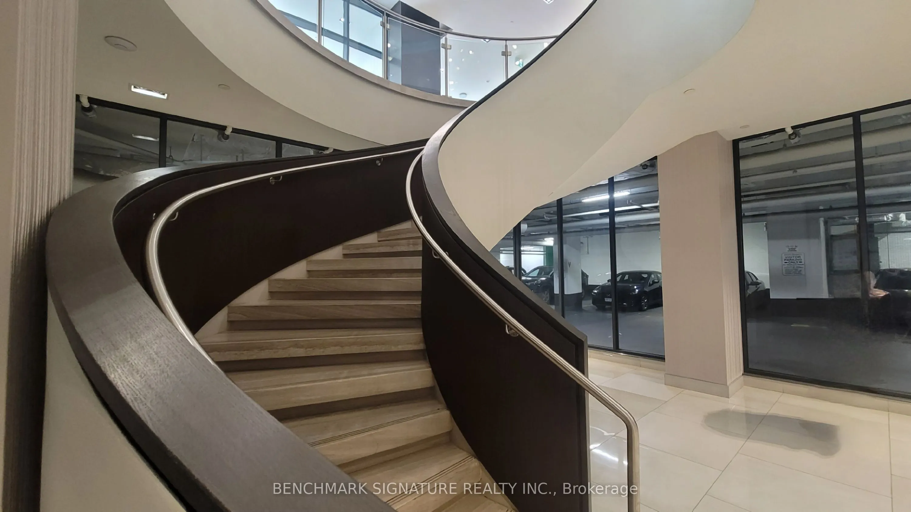 9000 Jane Street, #318
