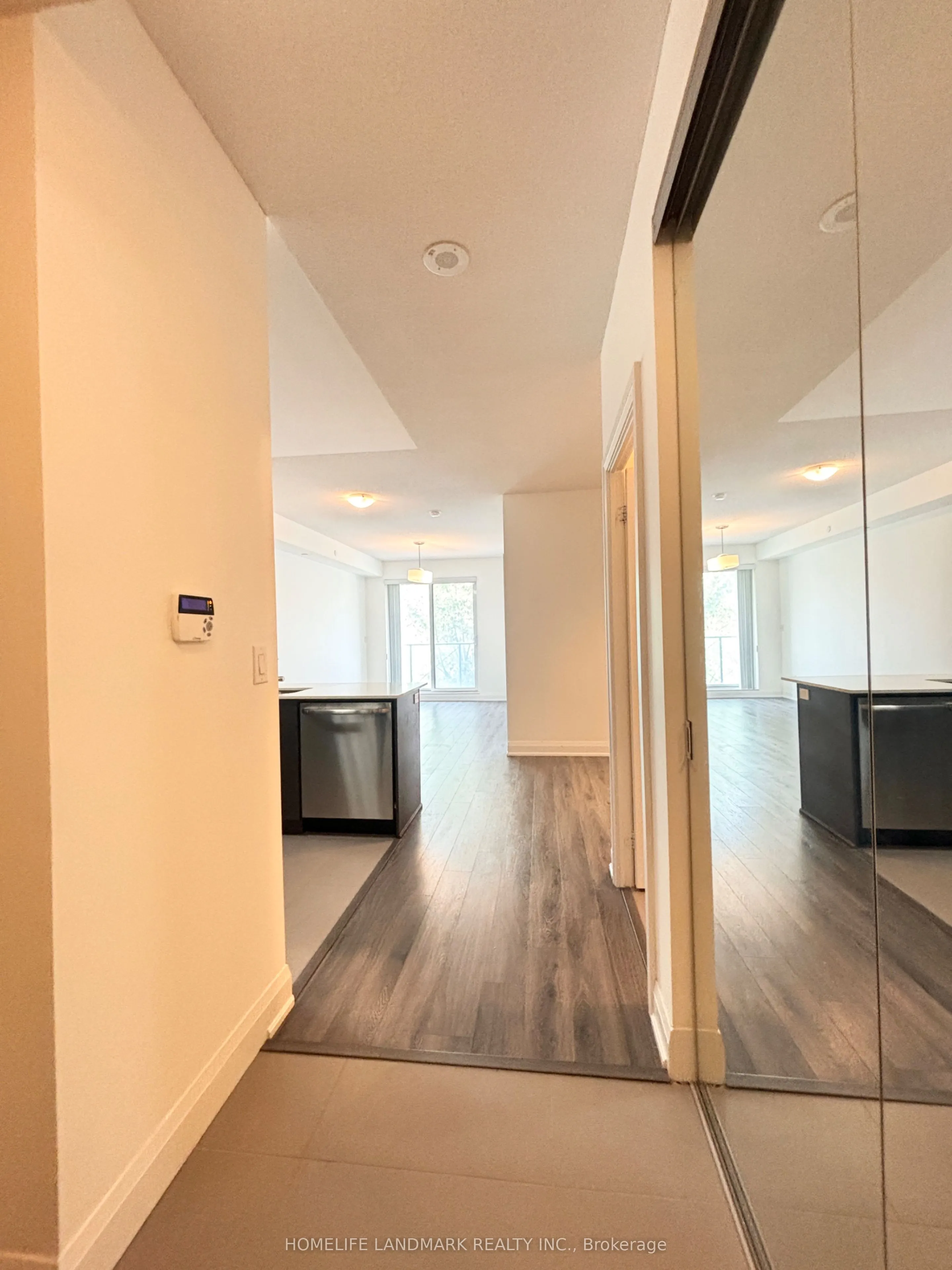 1 Uptown Drive, #207