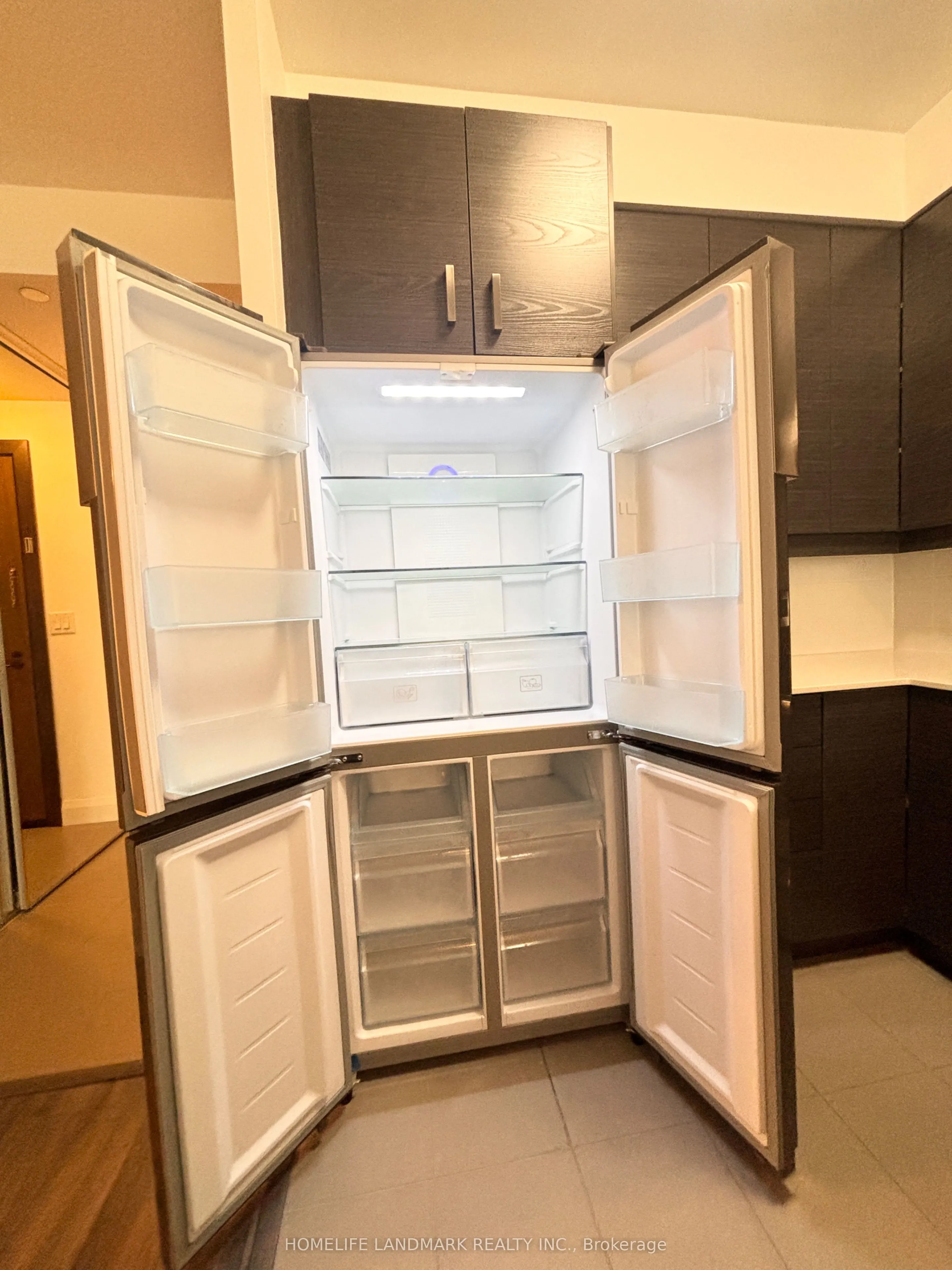 1 Uptown Drive, #207