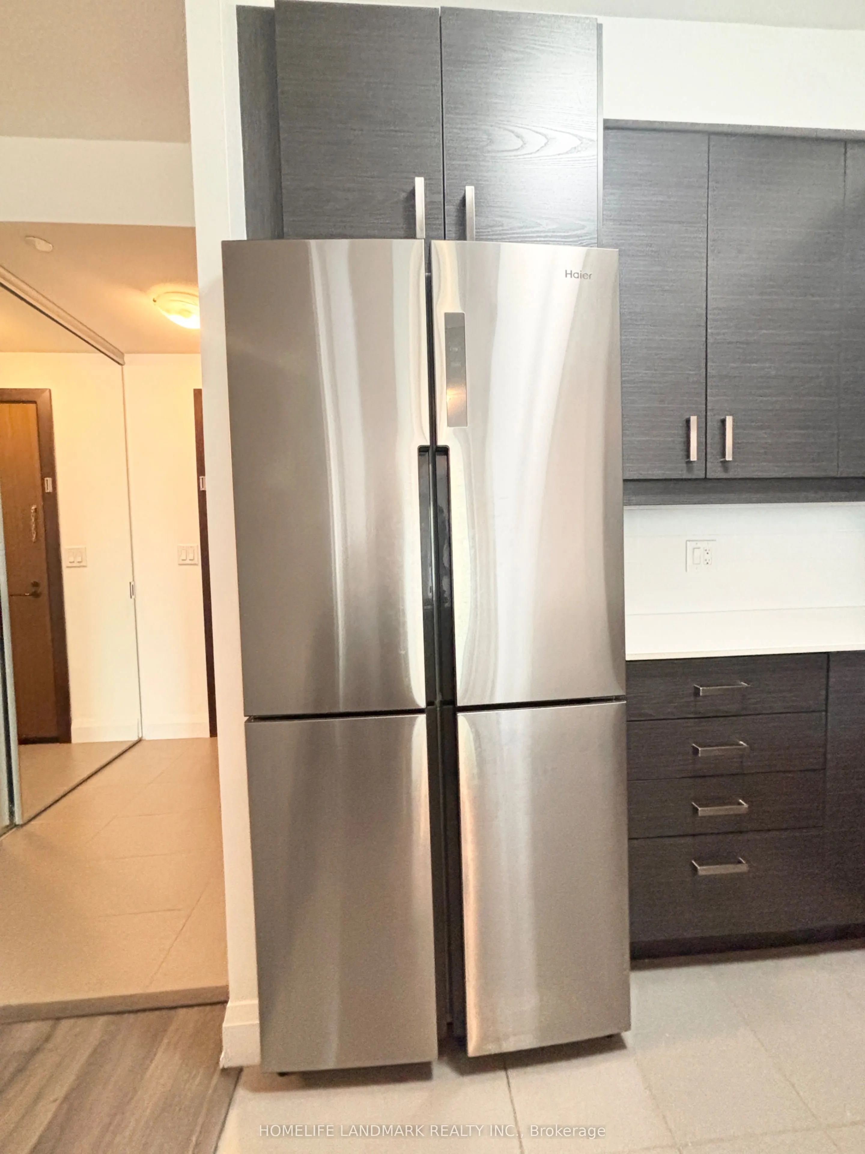 1 Uptown Drive, #207