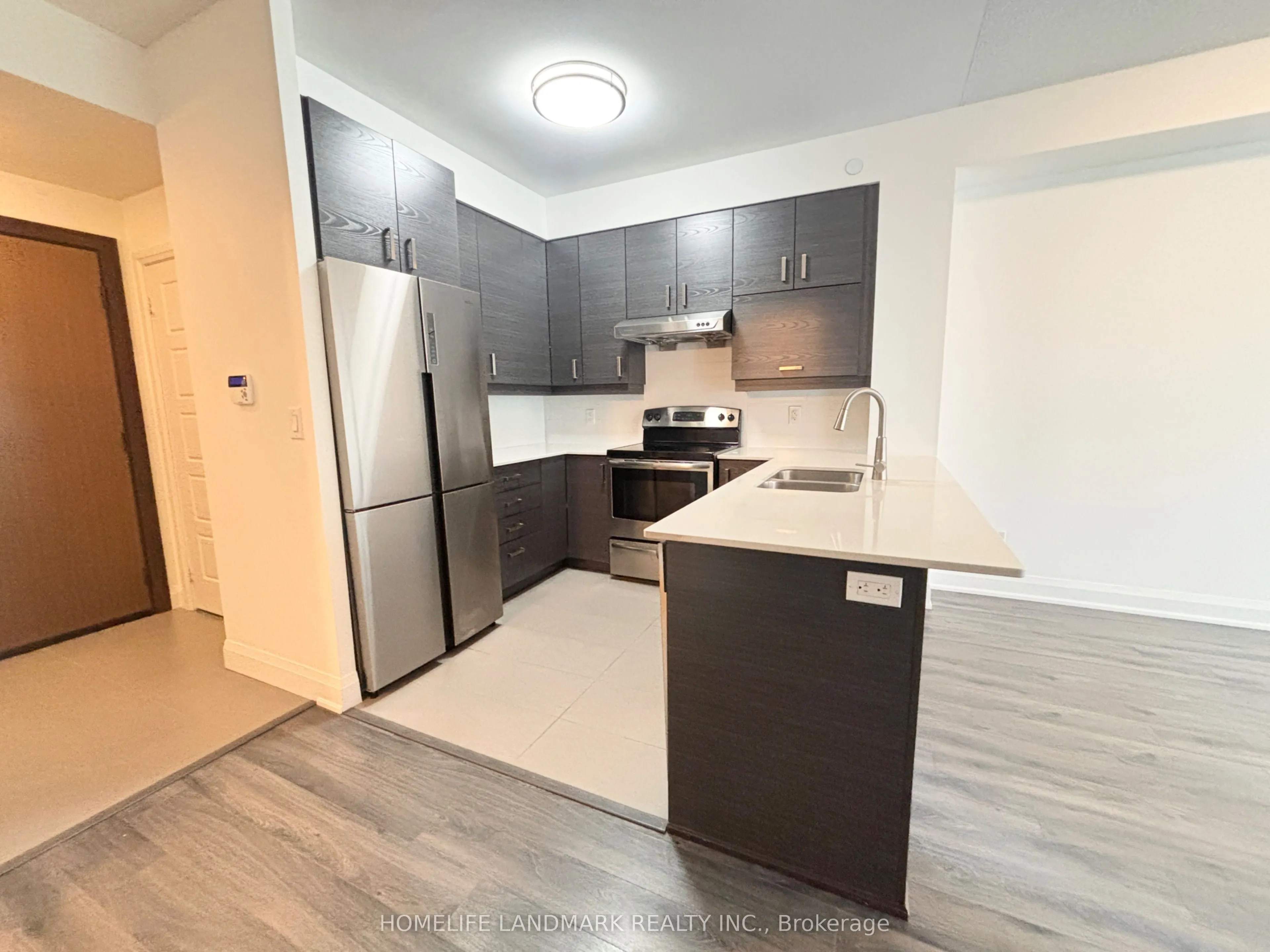 1 Uptown Drive, #207