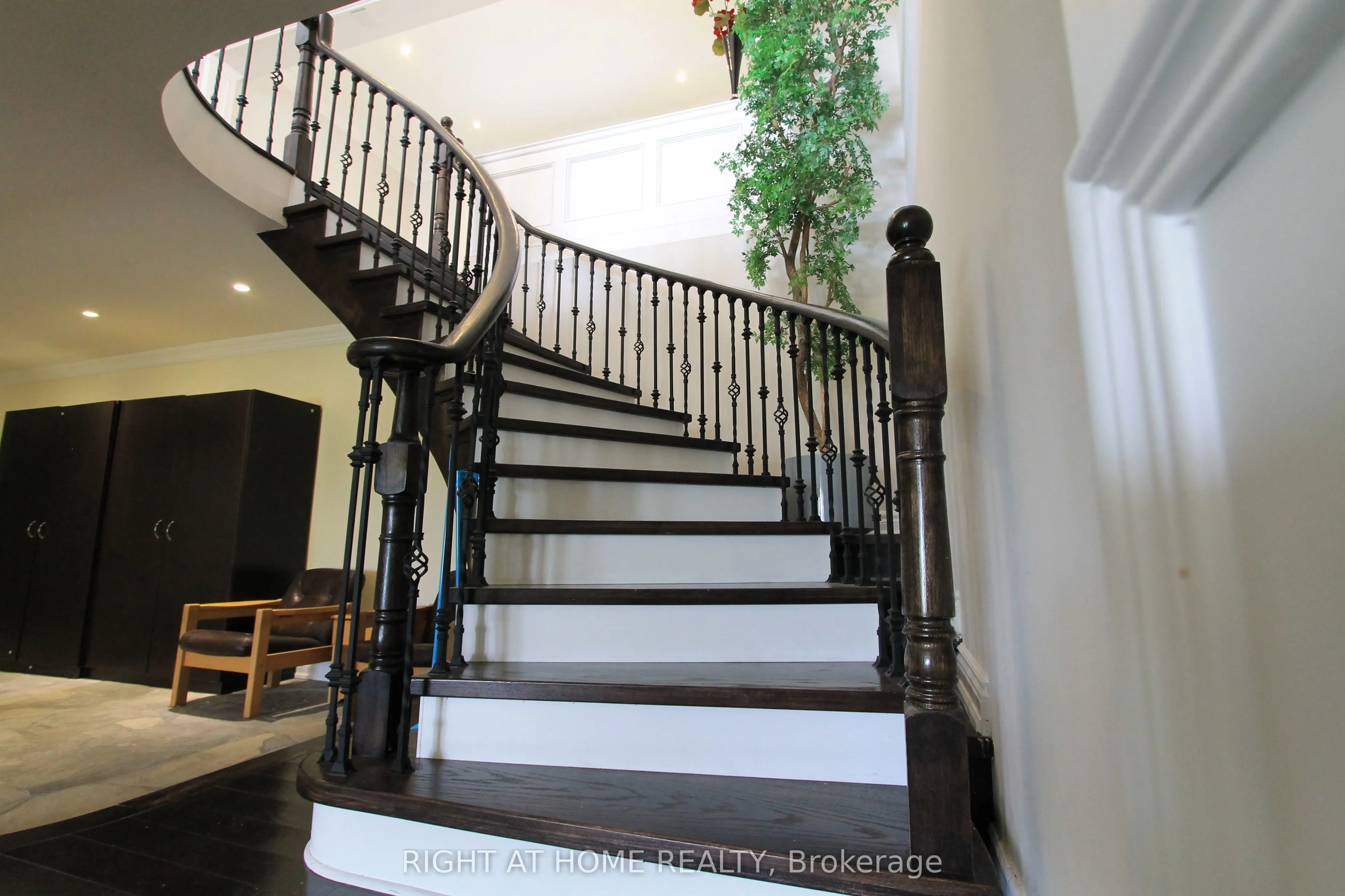 18 Mccowan Lane