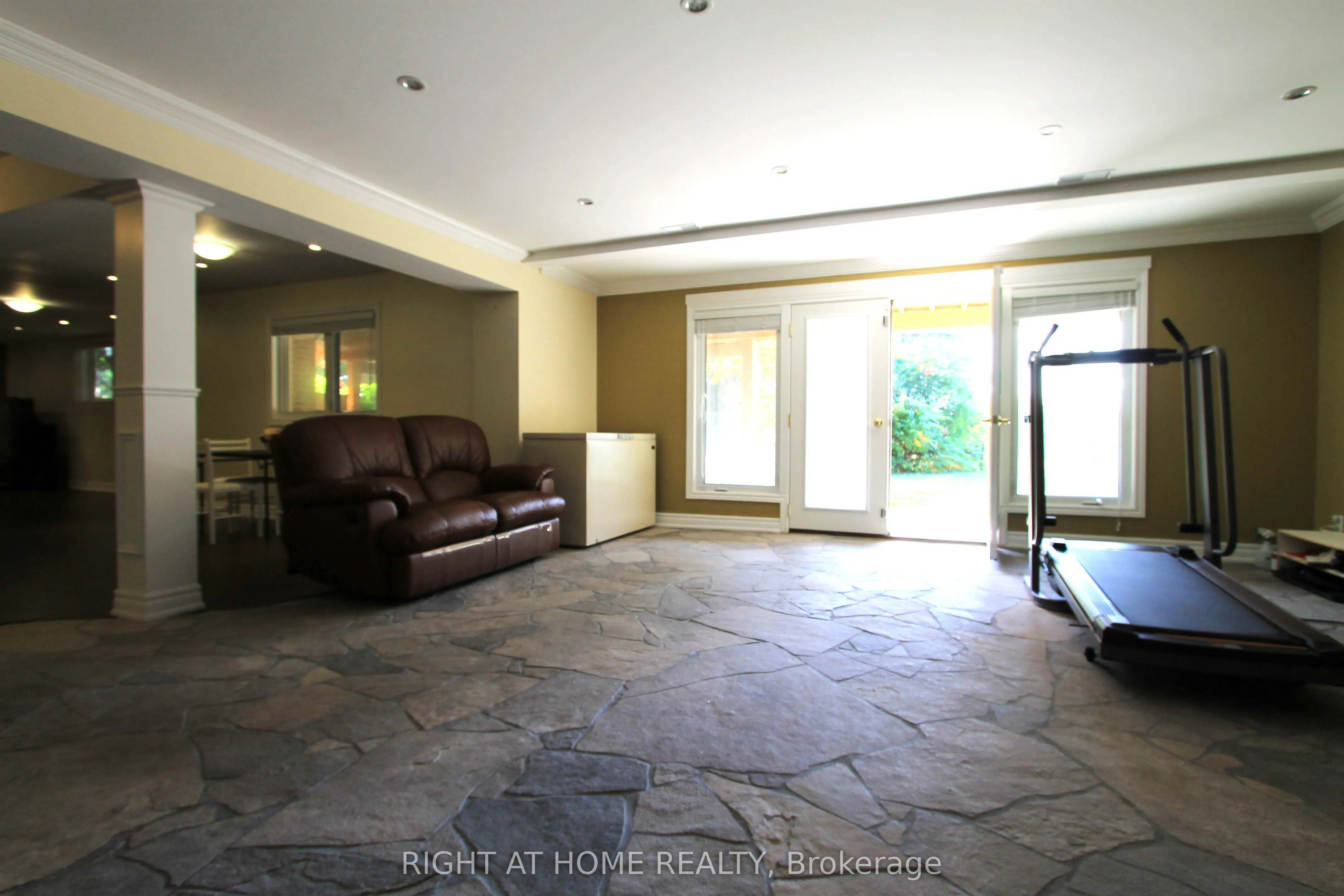 18 Mccowan Lane
