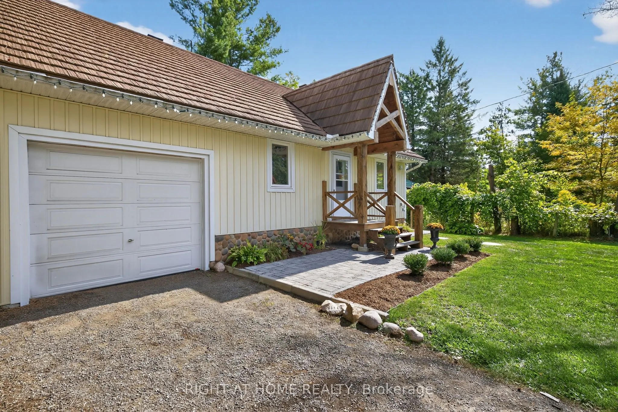 11 Nicholson Drive