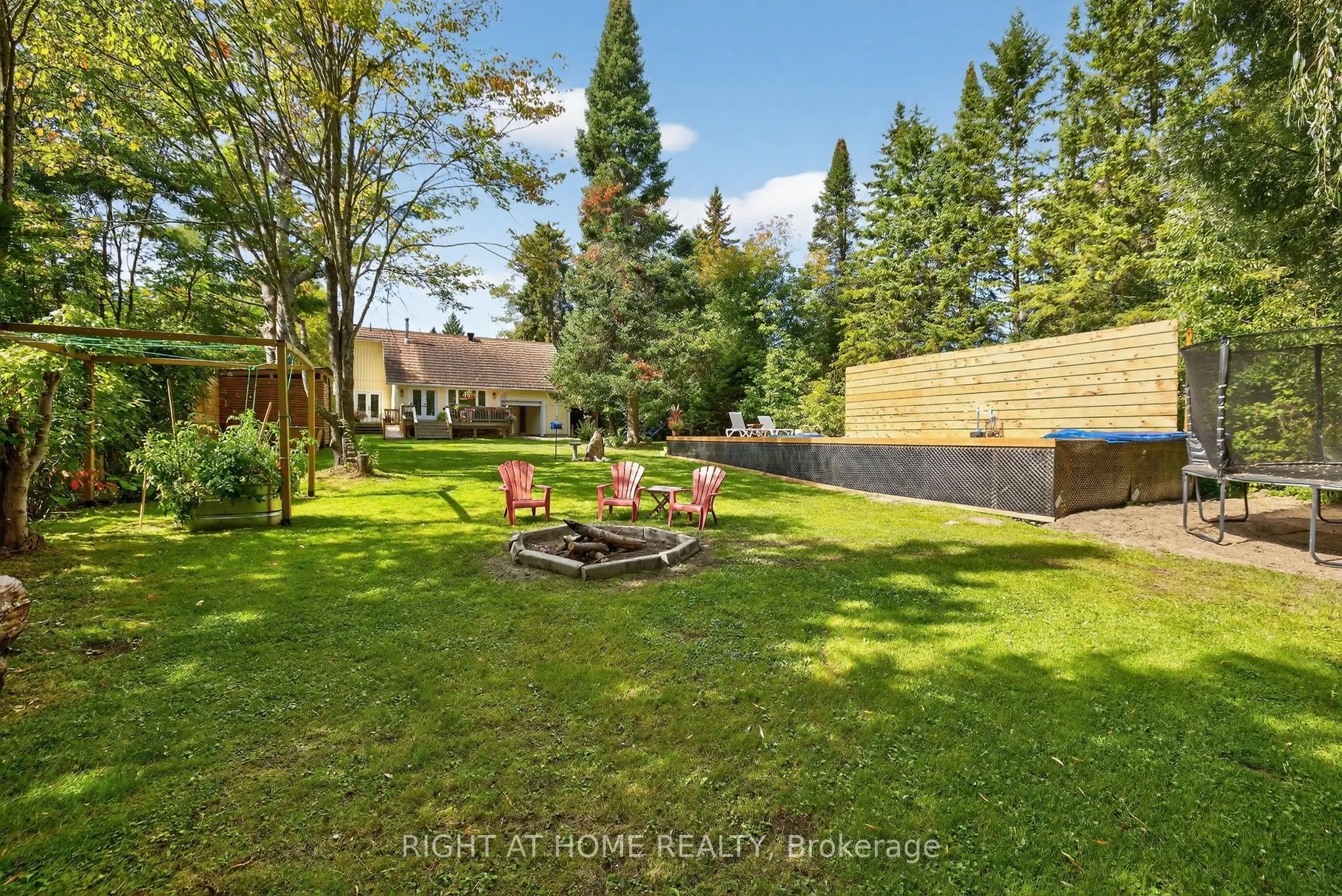 11 Nicholson Drive