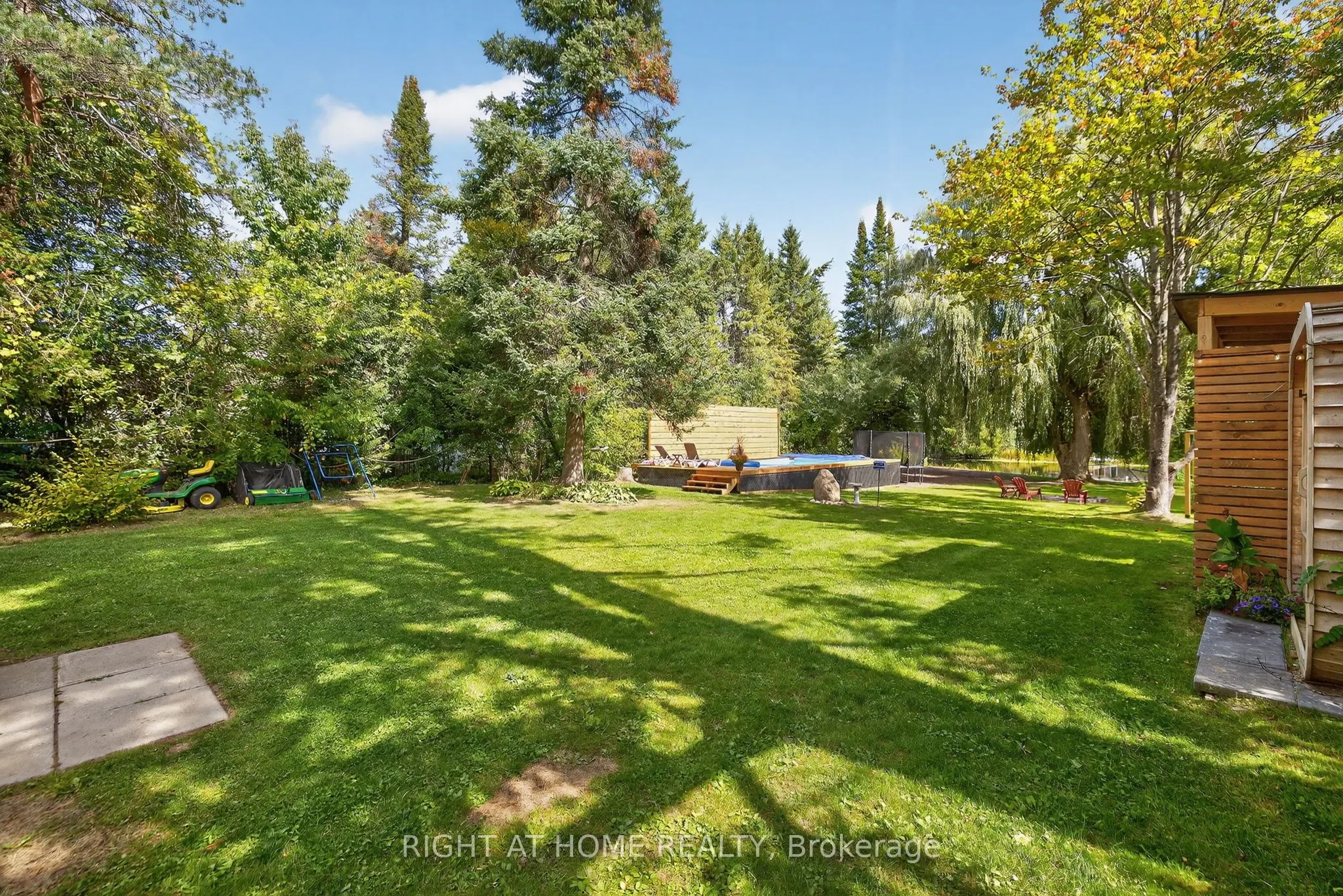 11 Nicholson Drive