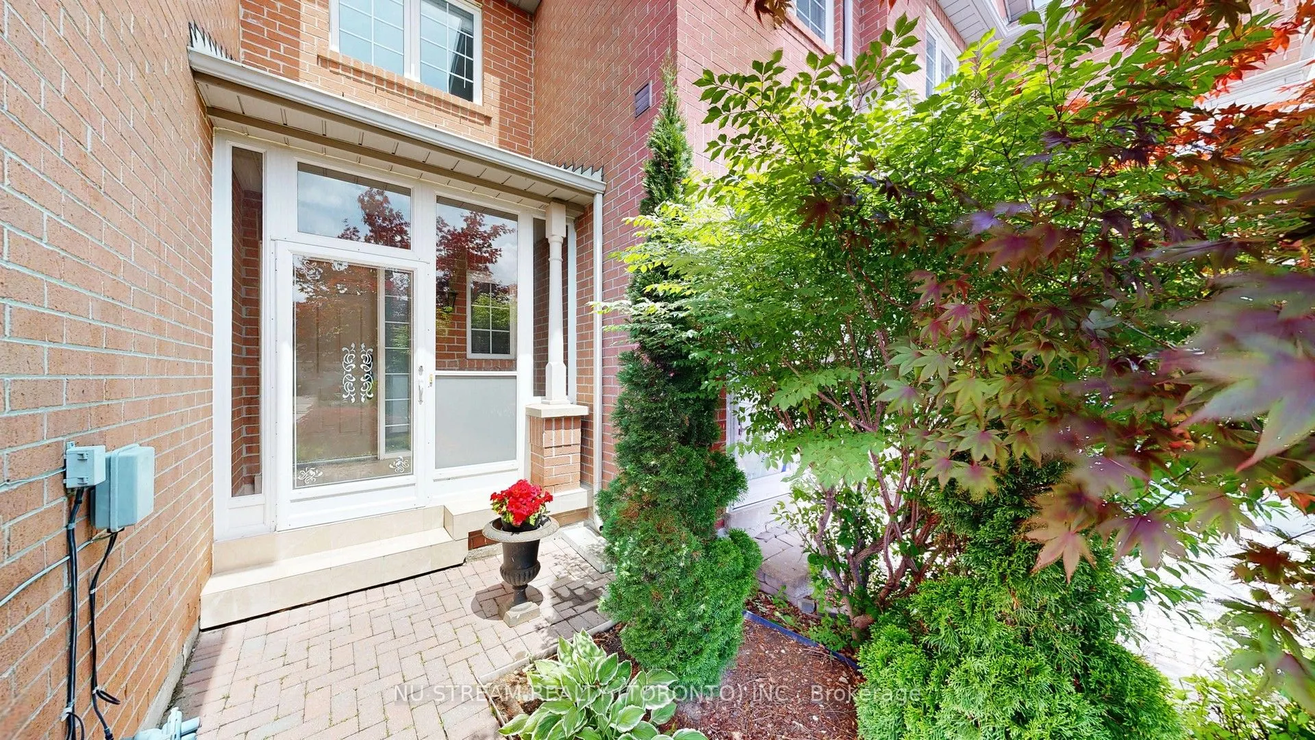60 Nottingham Drive