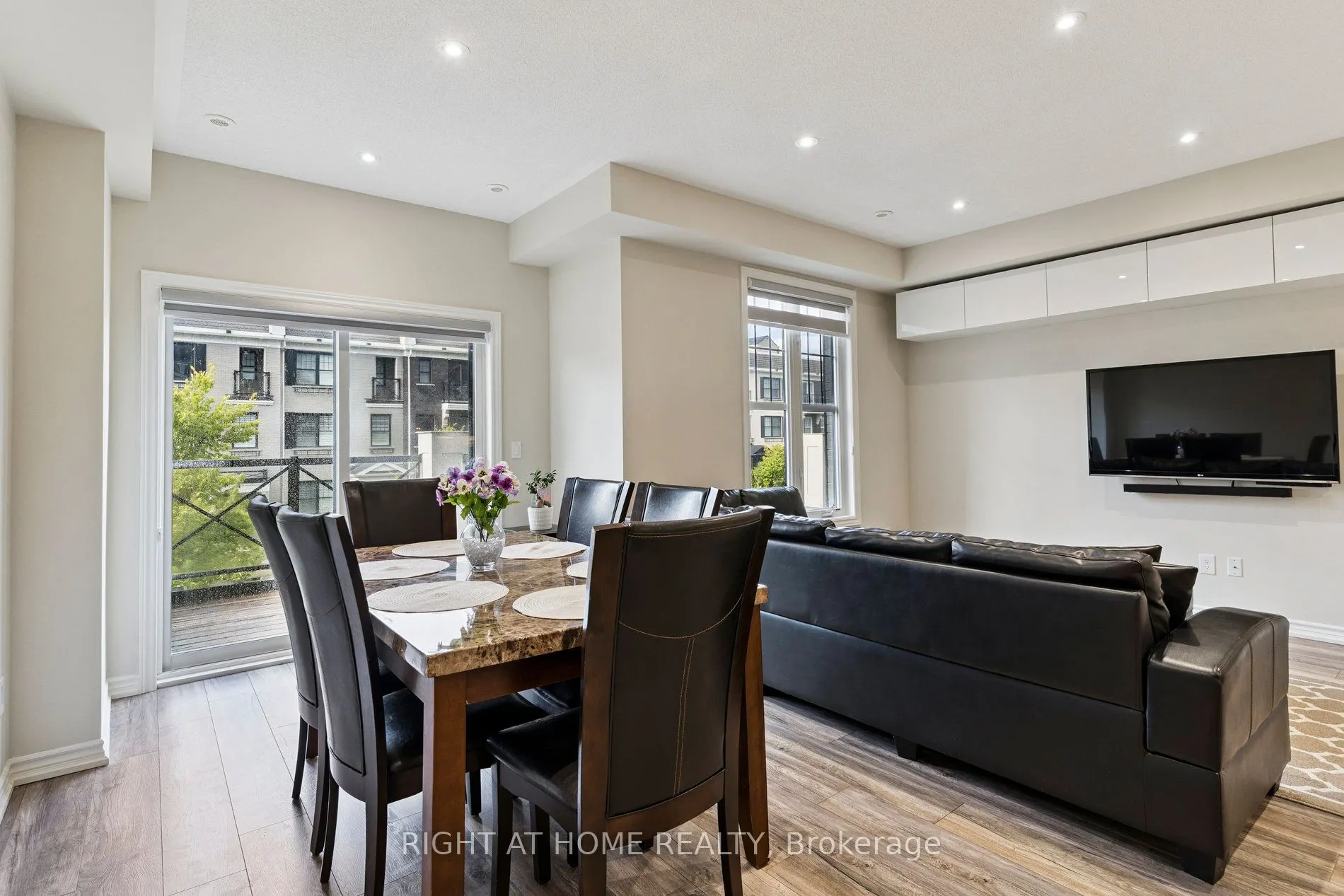 30 Boadway Crescent