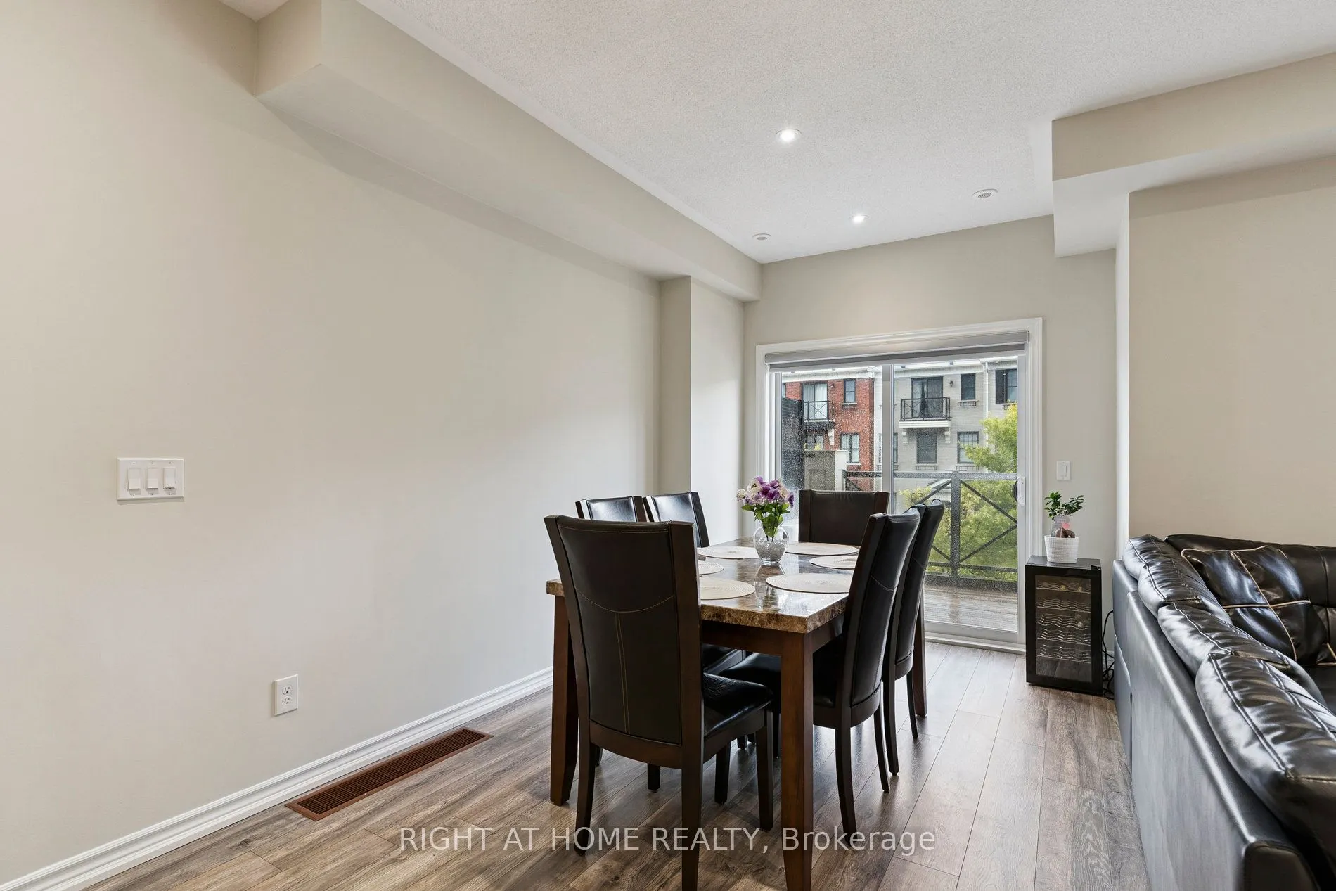 30 Boadway Crescent