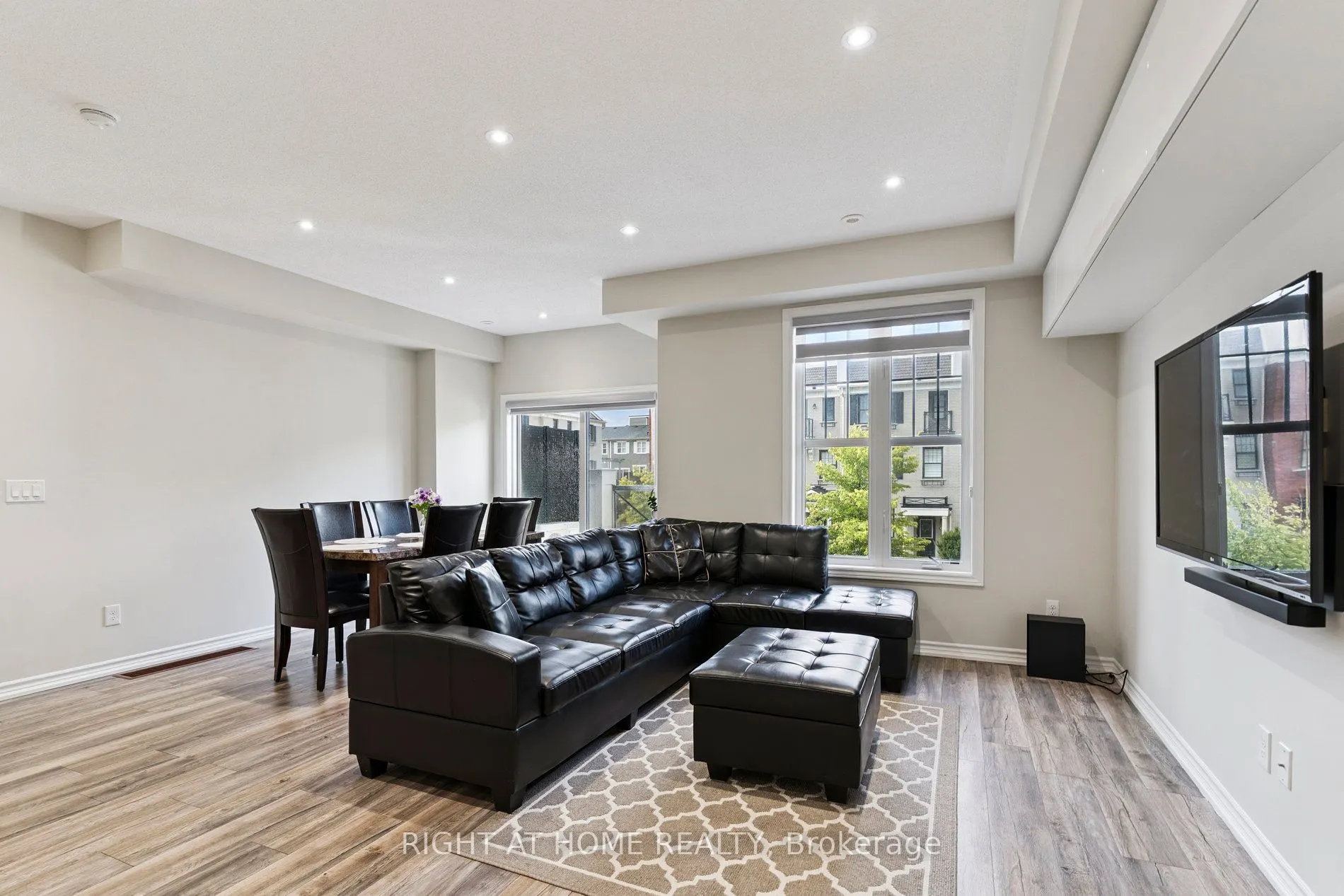 30 Boadway Crescent