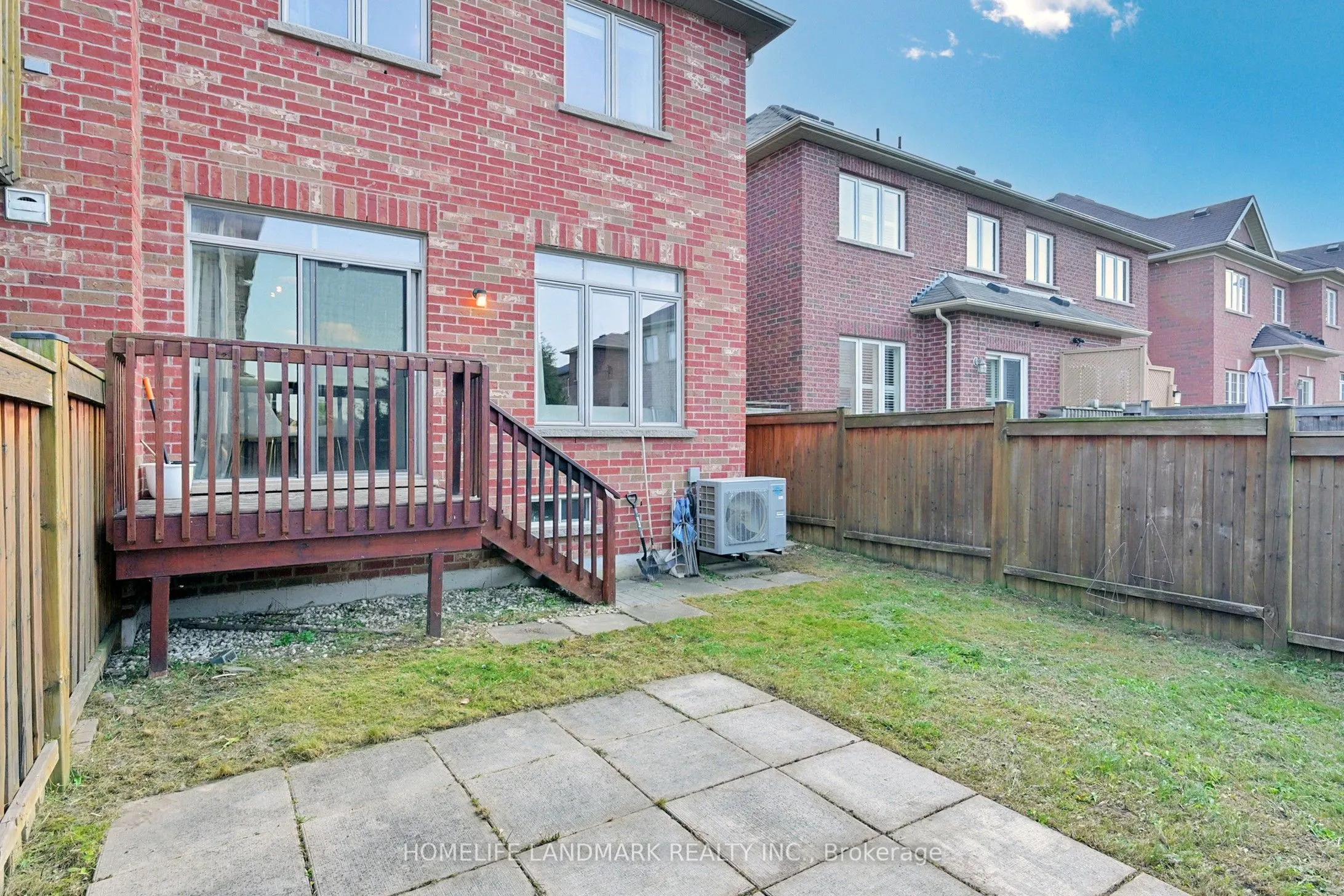 62 White Spruce Crescent
