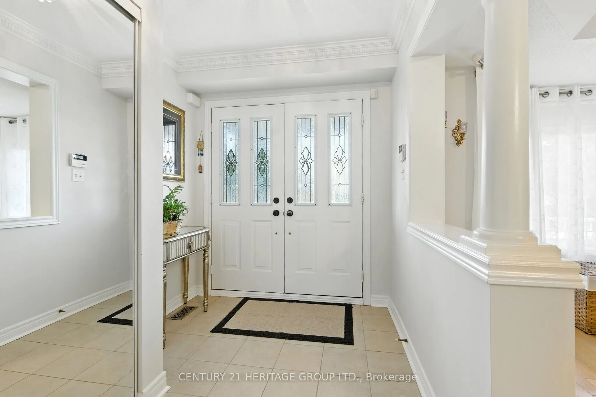 106 Laurendale Avenue