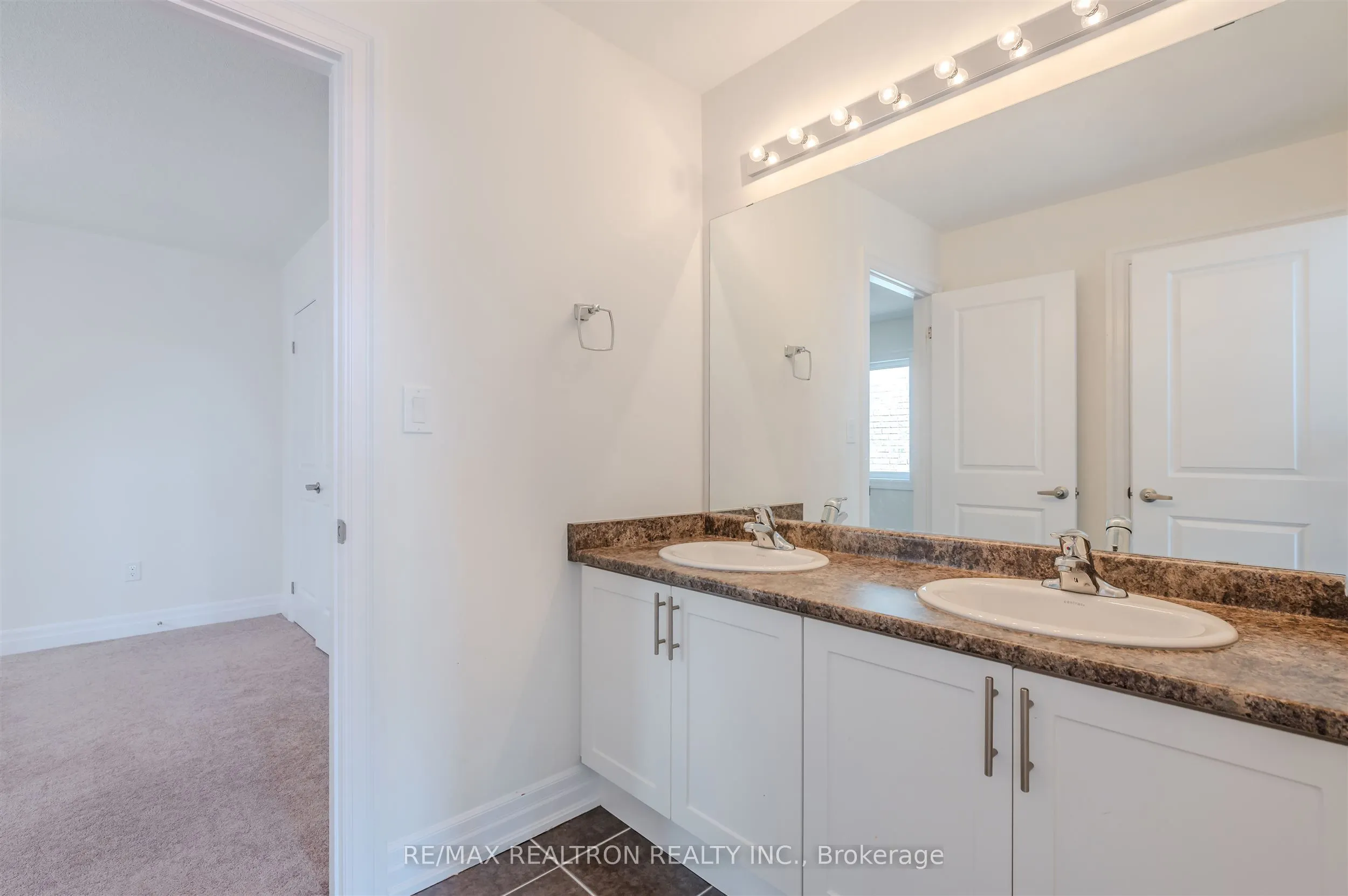 1028 Wickham Road