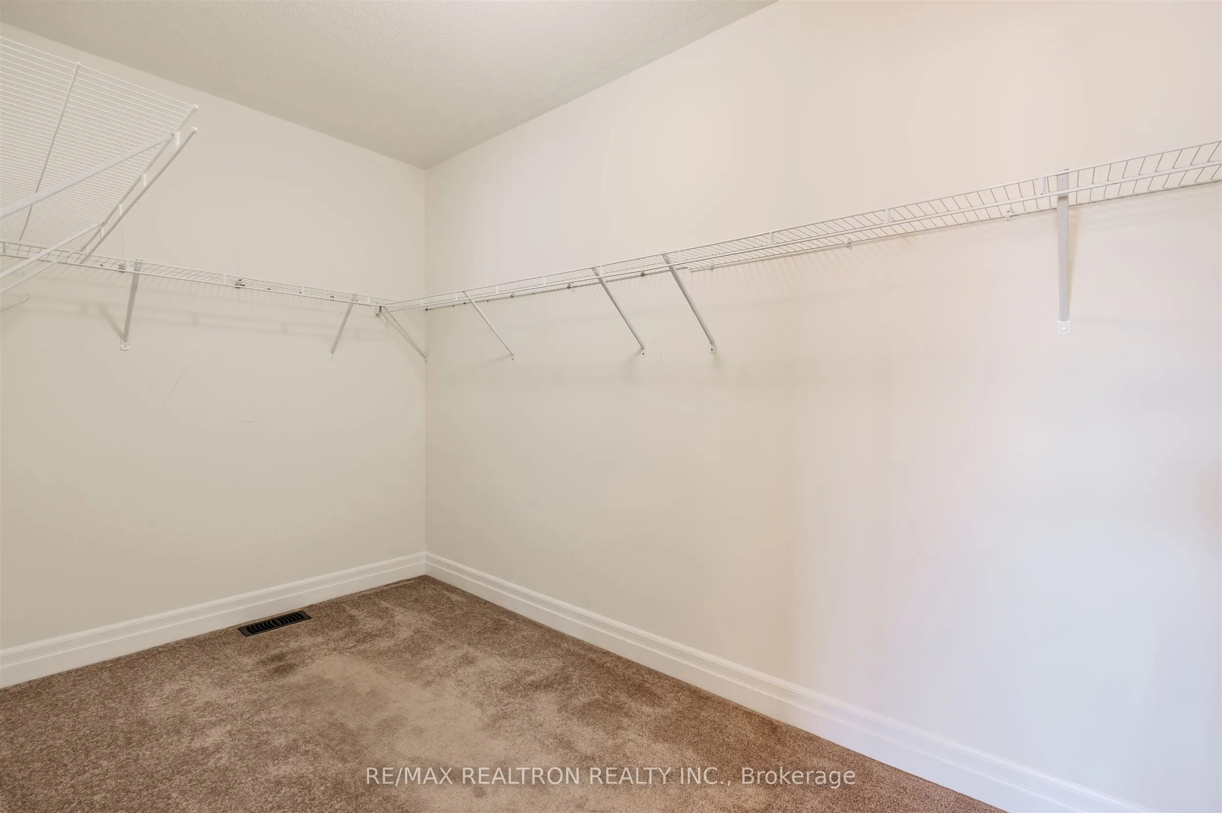 1028 Wickham Road