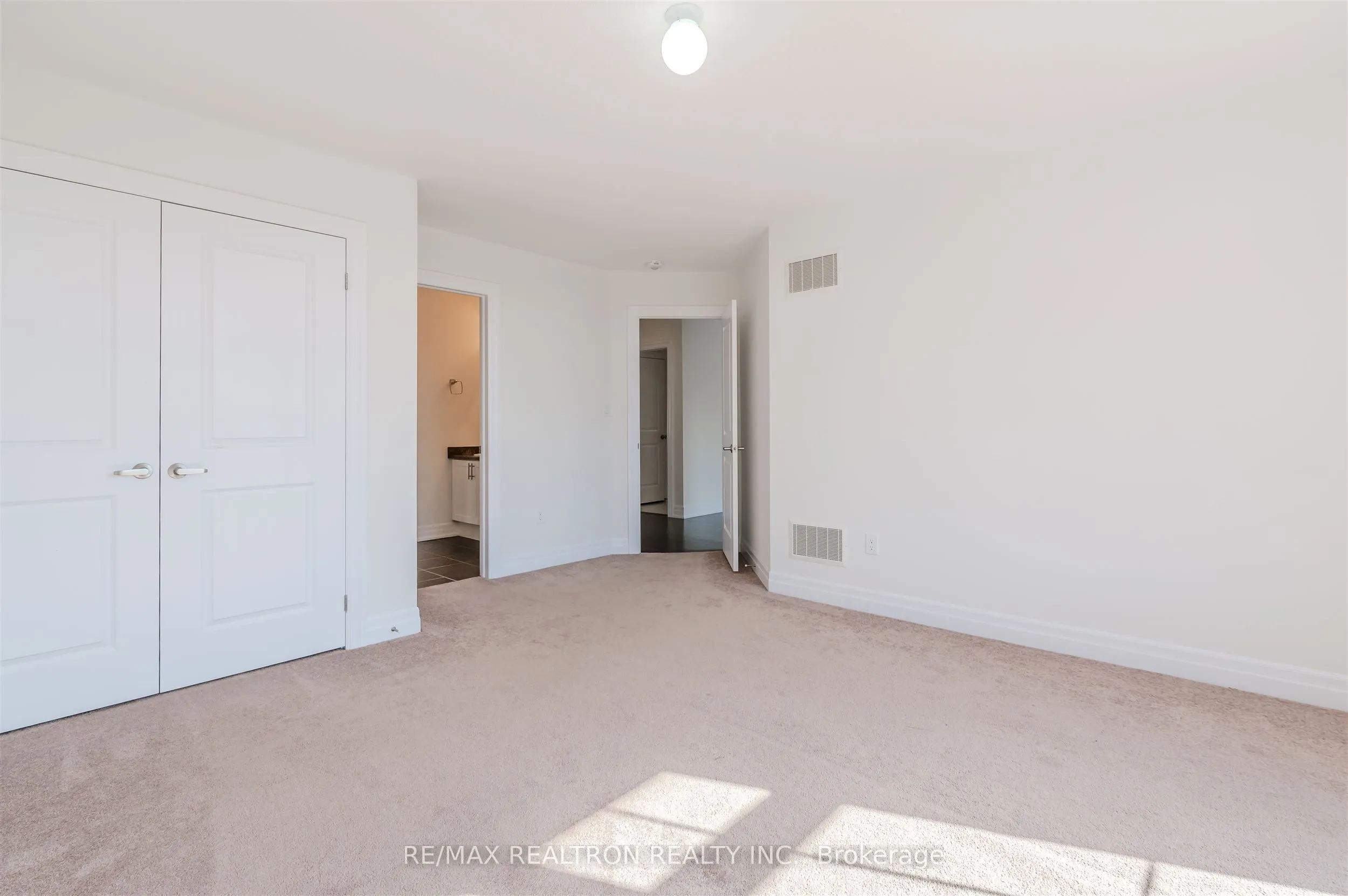 1028 Wickham Road